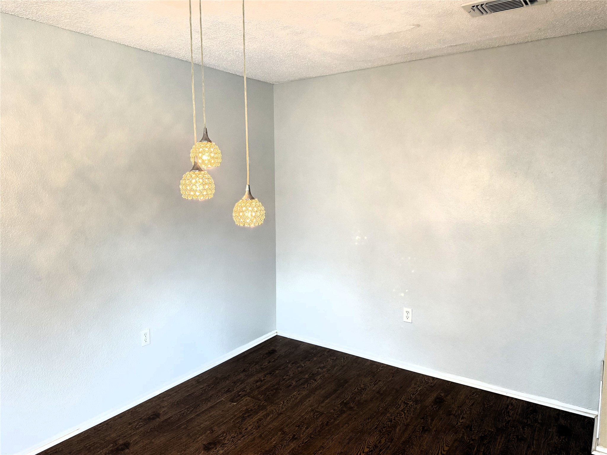 62 Evanston Street 2/5 Property Photo 3