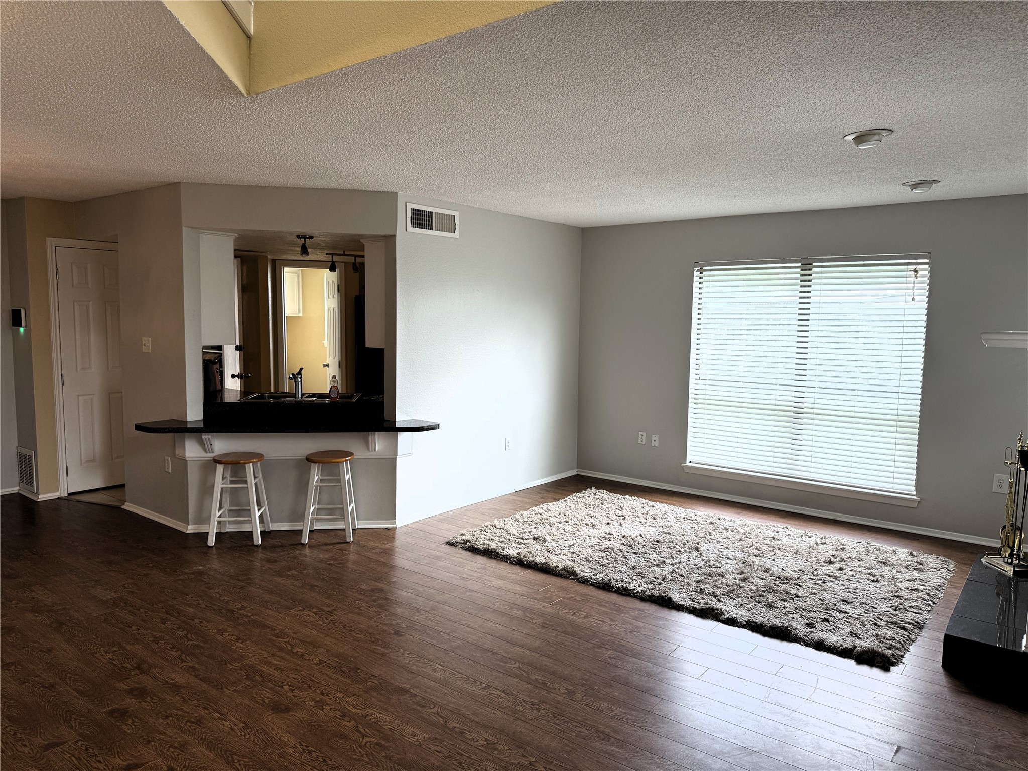 62 Evanston Street 2/5 Property Photo 8