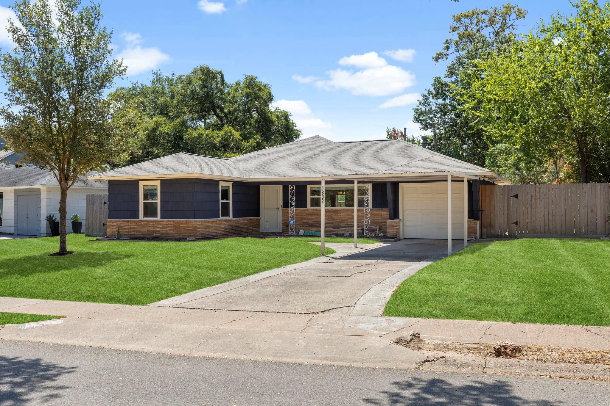 1802 Turnpike Road Property Photo 3