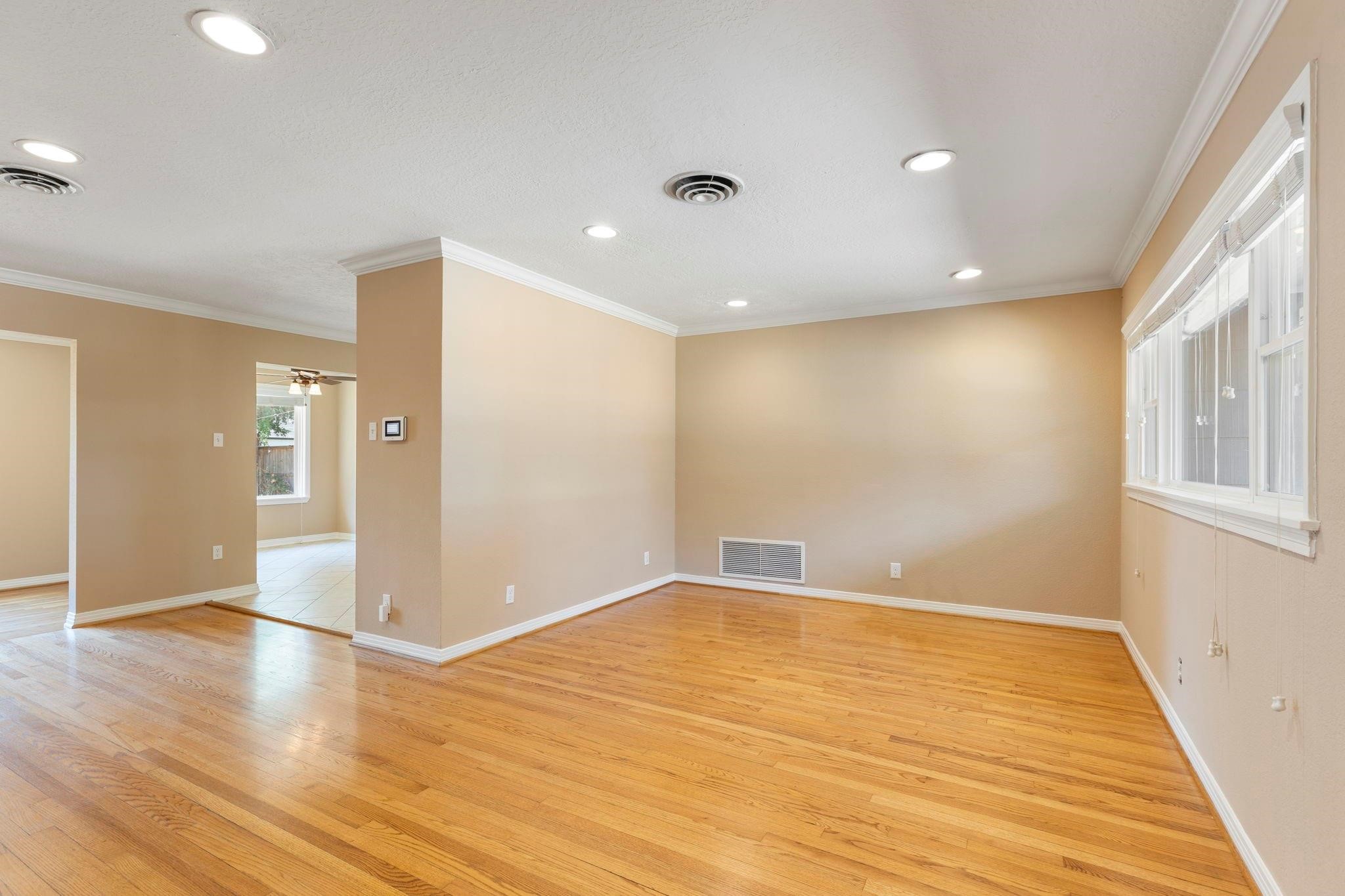1802 Turnpike Road Property Photo 5