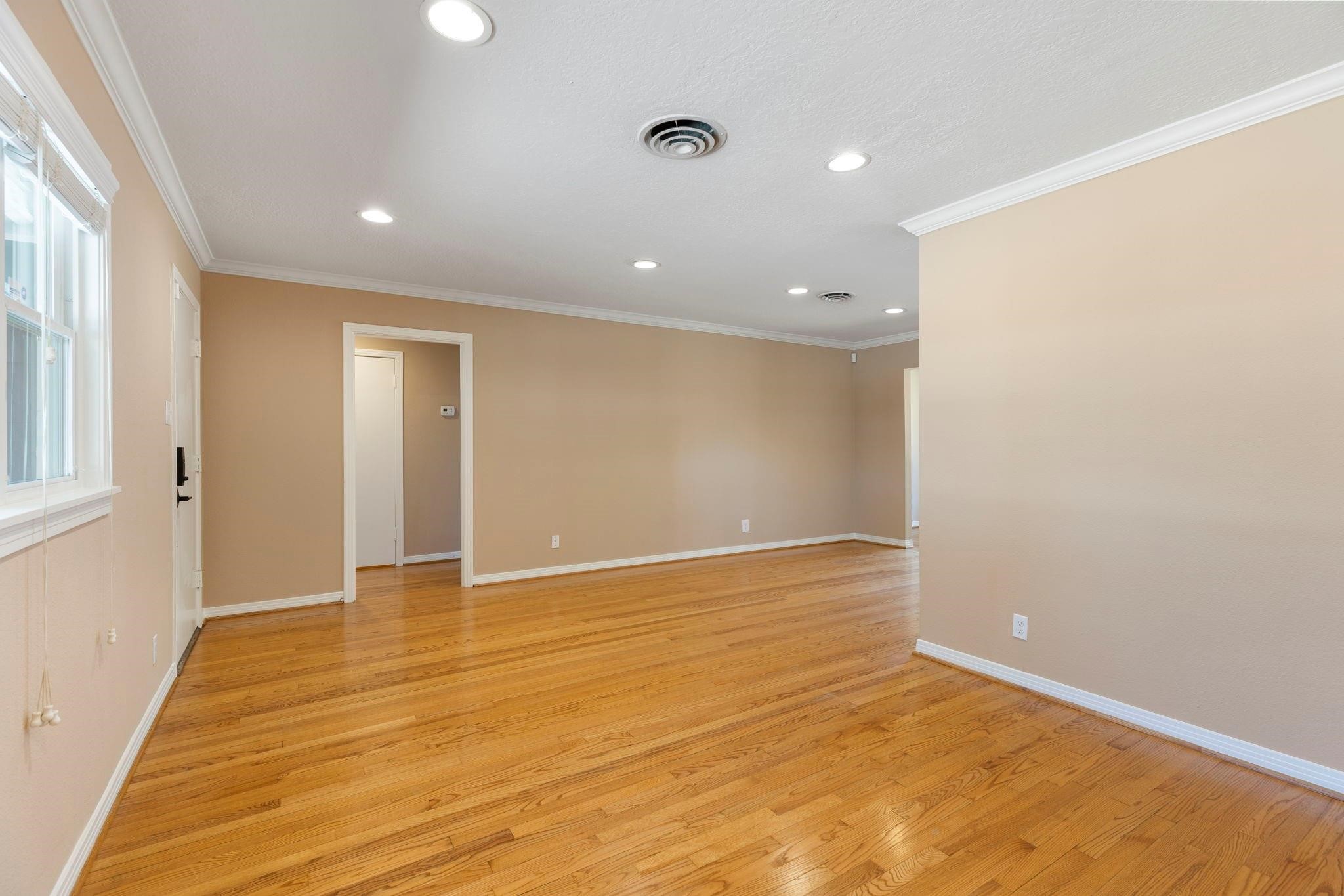 1802 Turnpike Road Property Photo 8