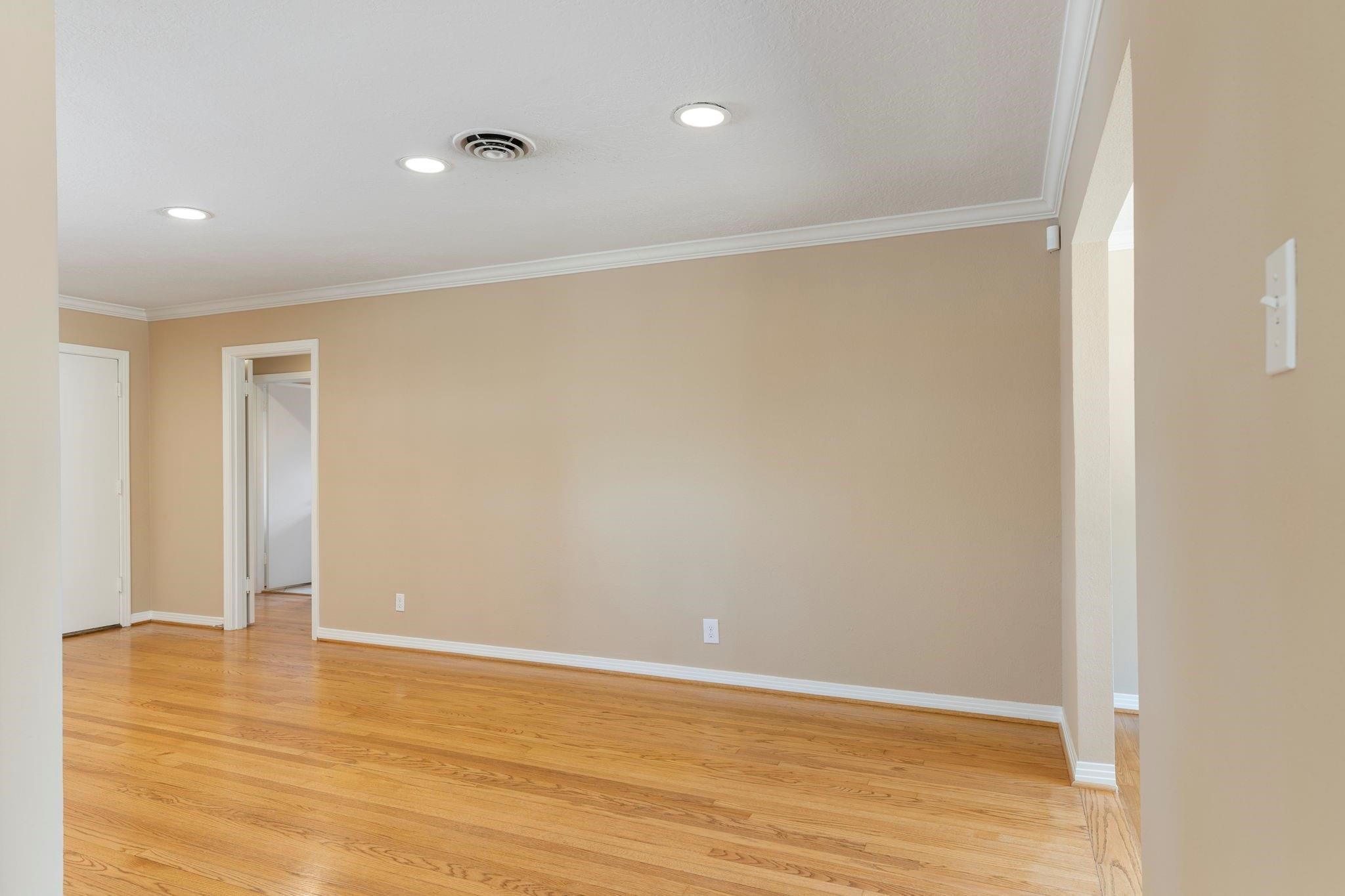 1802 Turnpike Road Property Photo 13