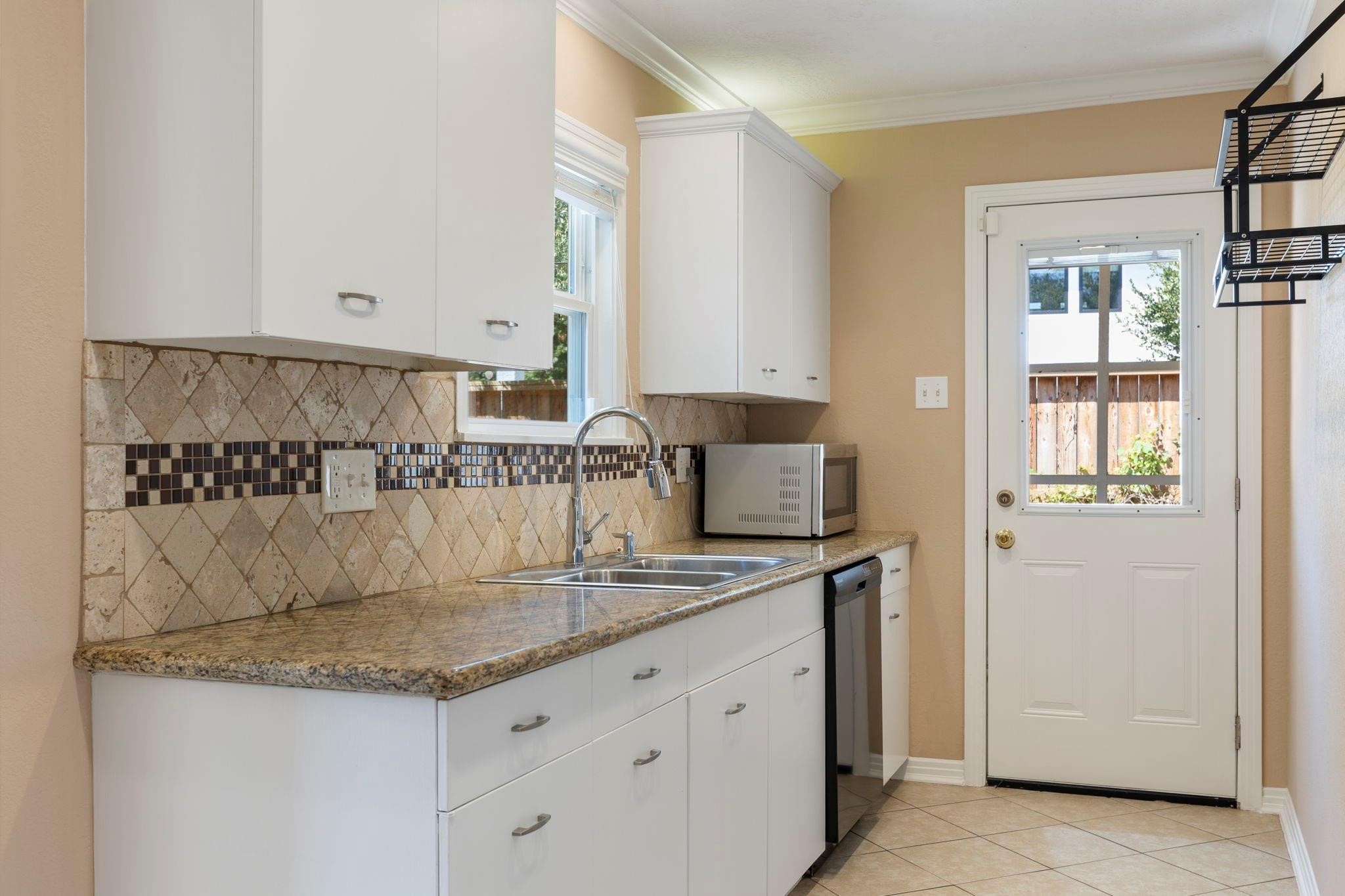 1802 Turnpike Road Property Photo 14