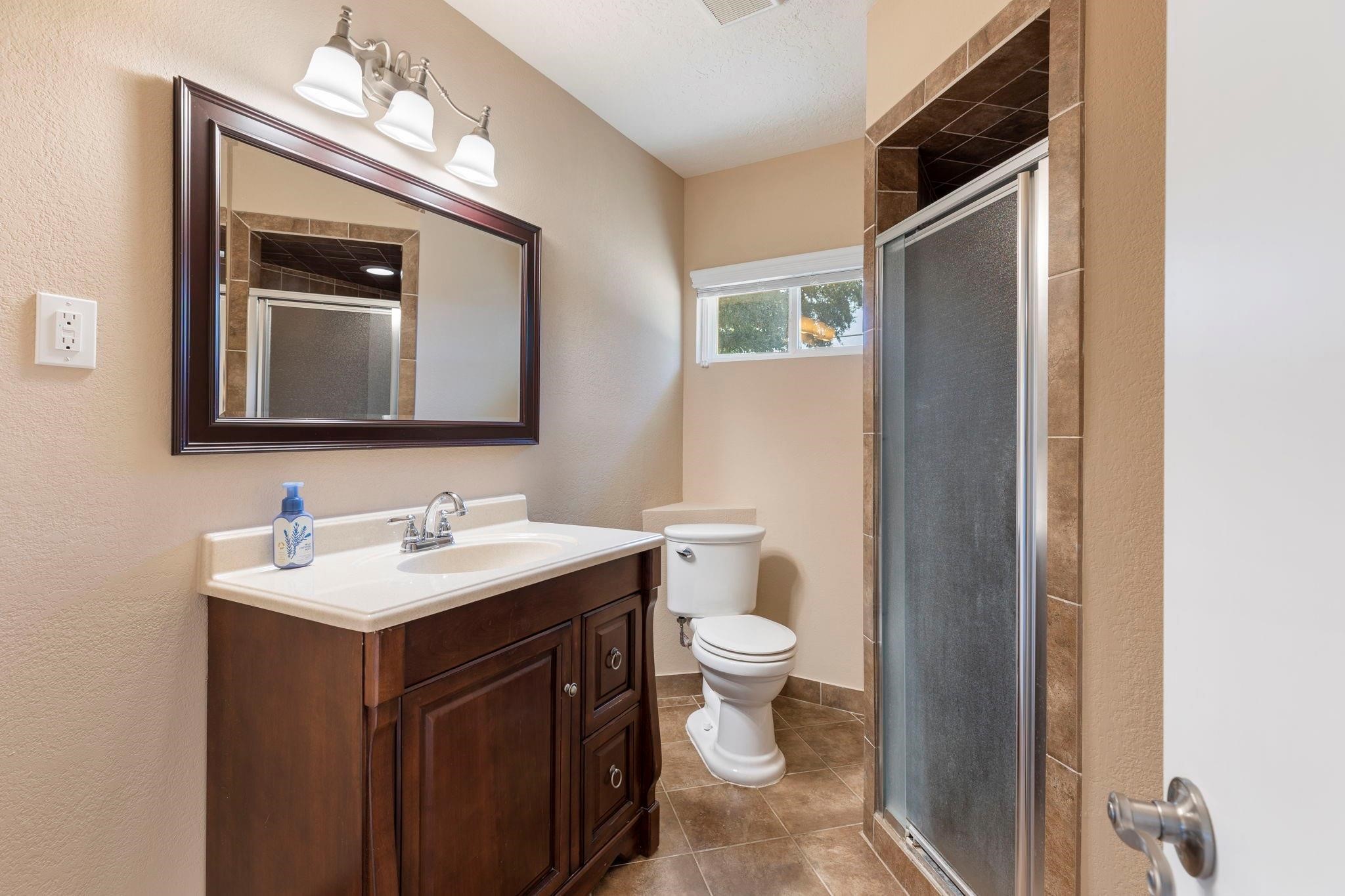 1802 Turnpike Road Property Photo 33