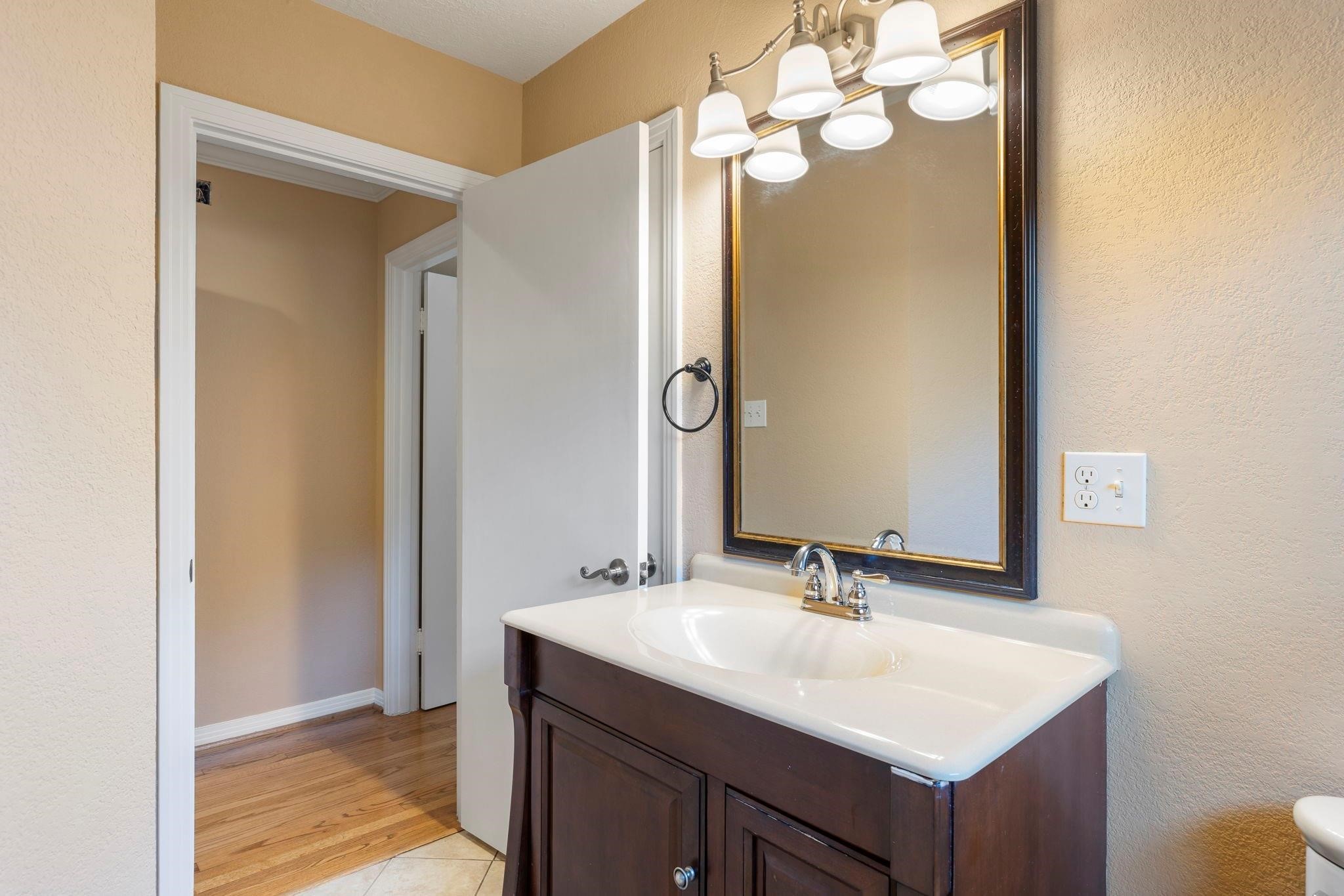 1802 Turnpike Road Property Photo 40