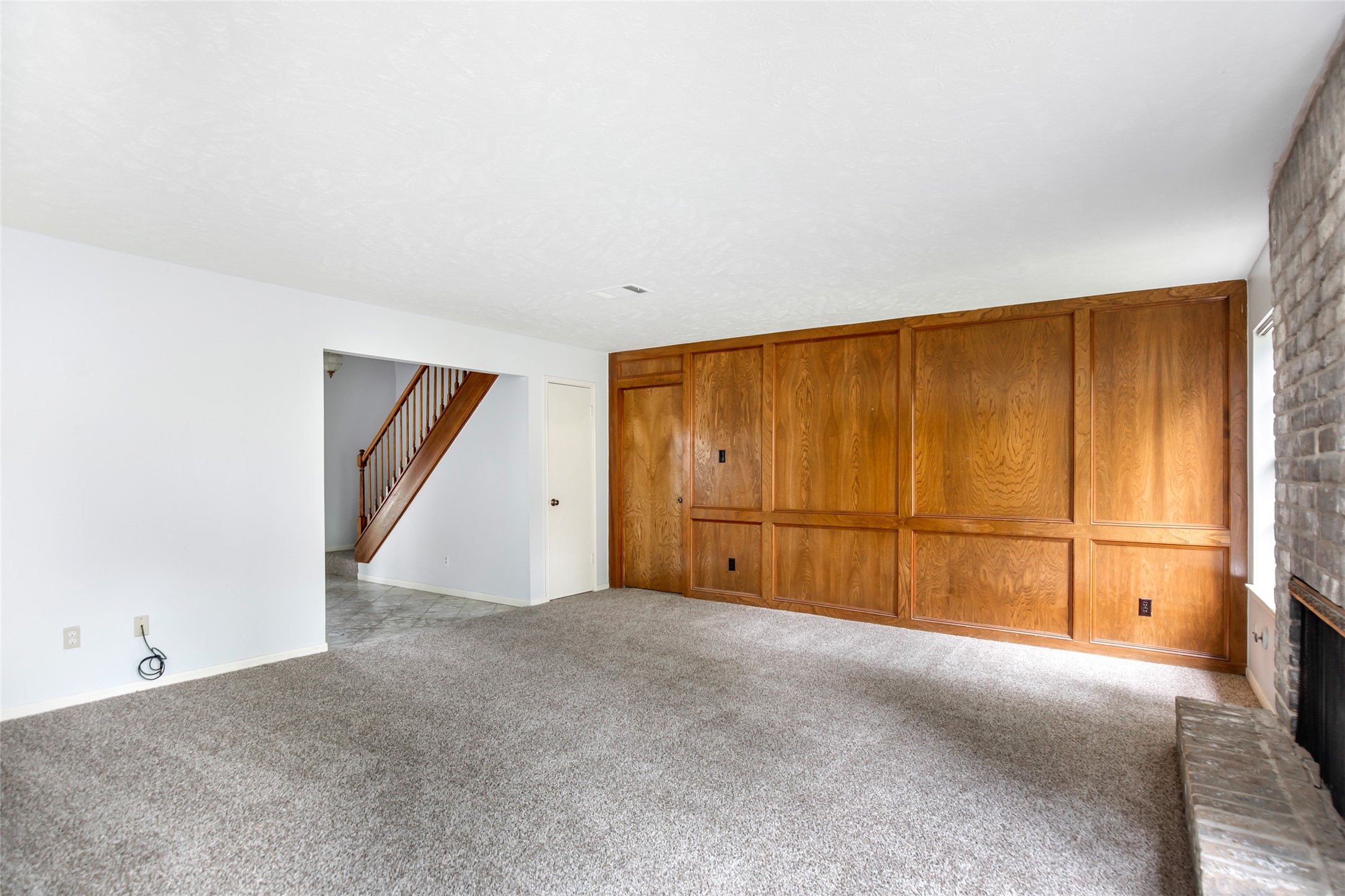 2130 Lake Hills Drive Property Photo 17