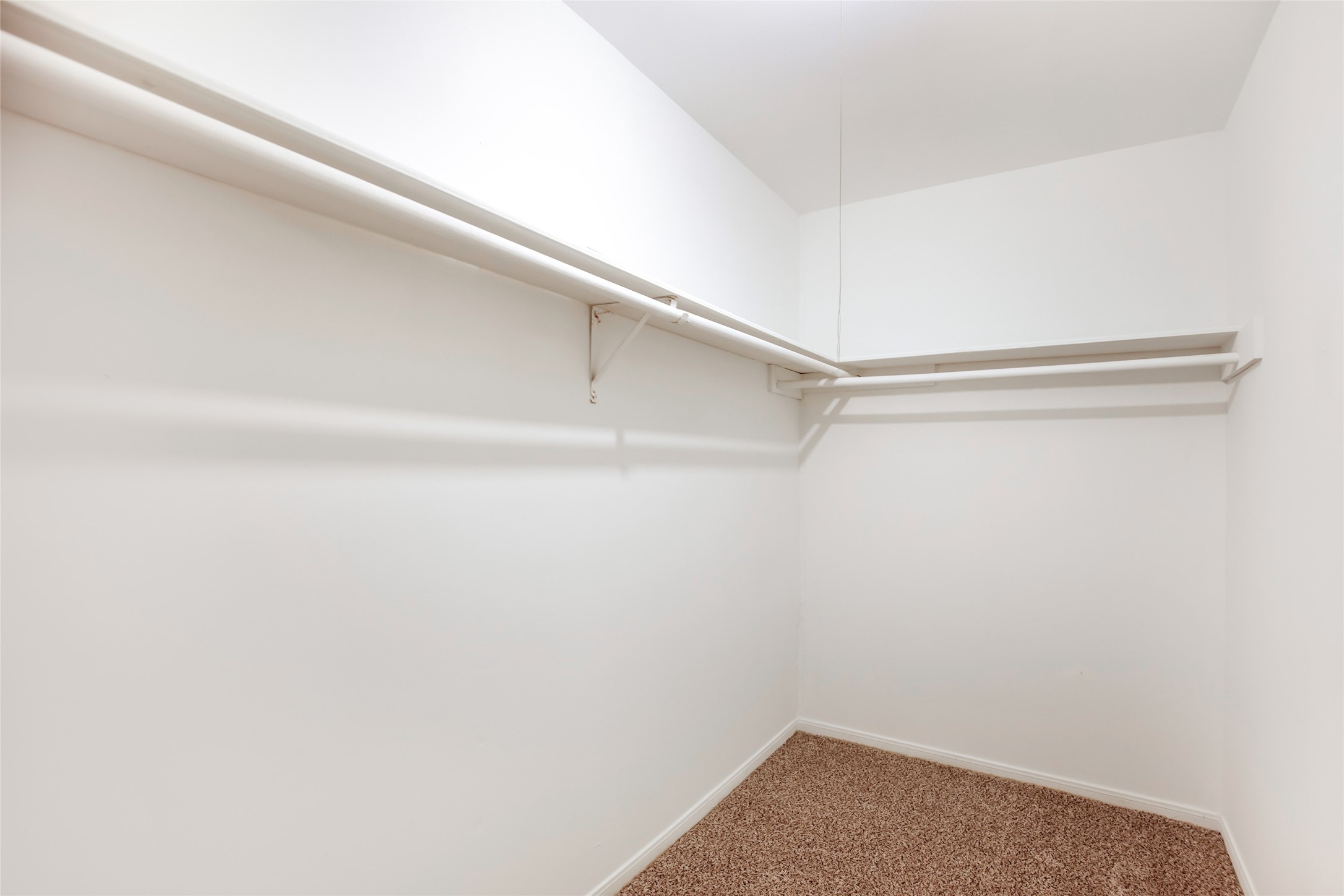 2130 Lake Hills Drive Property Photo 25