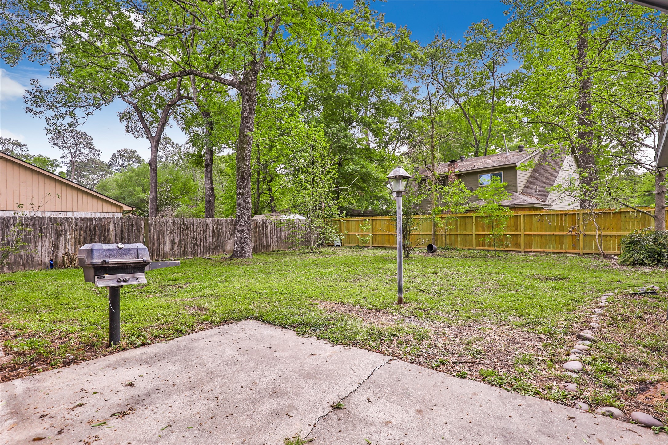 2130 Lake Hills Drive Property Photo 34