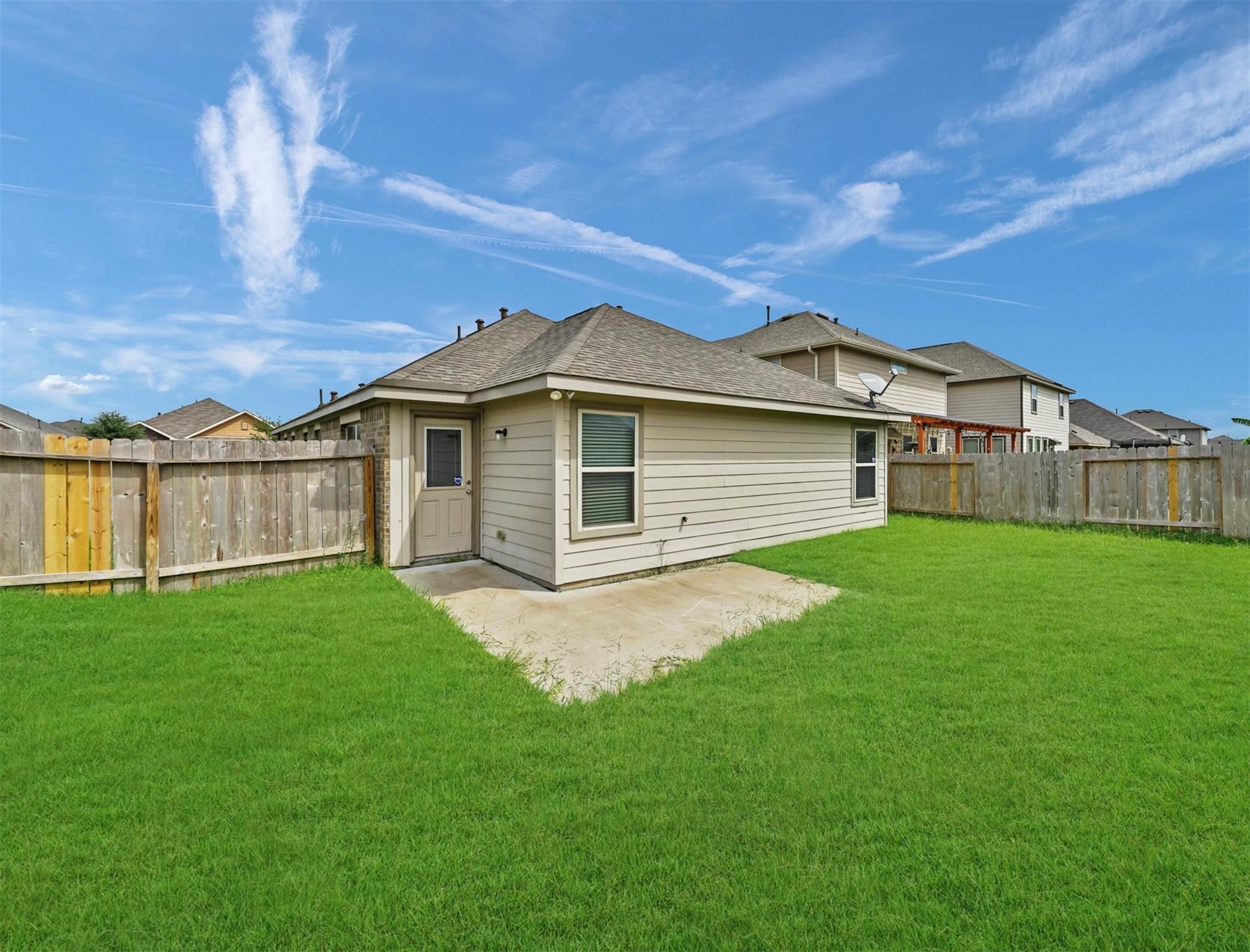 20751 Winghaven Drive Property Photo 17