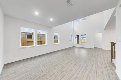 21903 Wycombe Terrace Way Property Photo 7