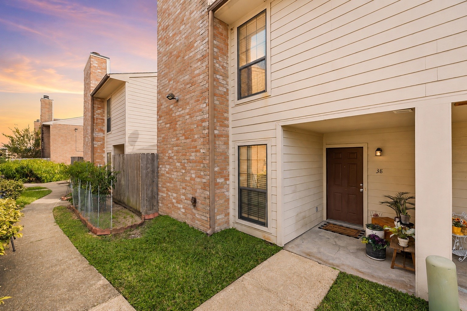 10912 Gulf Freeway 38 Property Photo 1
