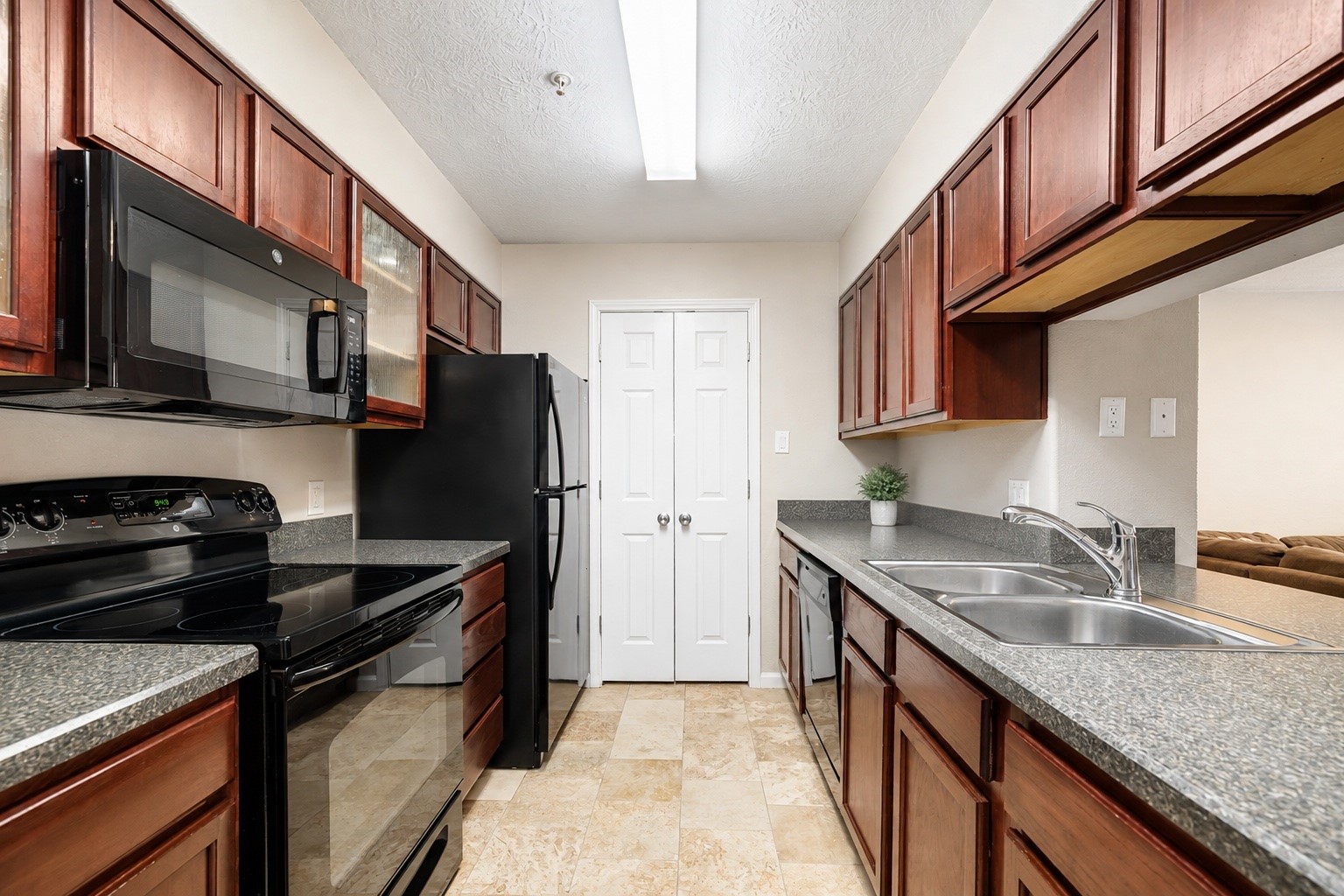 10912 Gulf Freeway 38 Property Photo 3