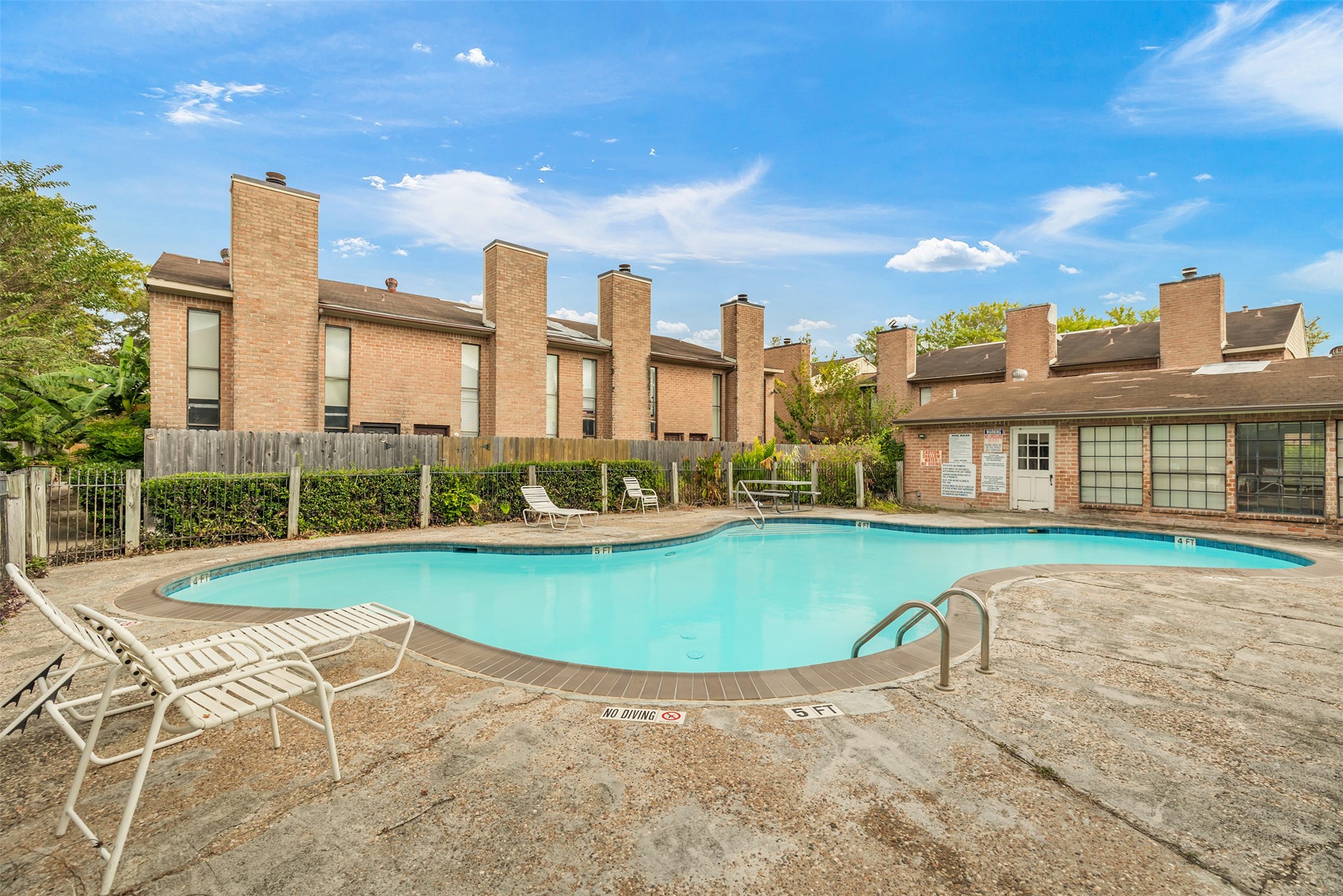 10912 Gulf Freeway 38 Property Photo 32