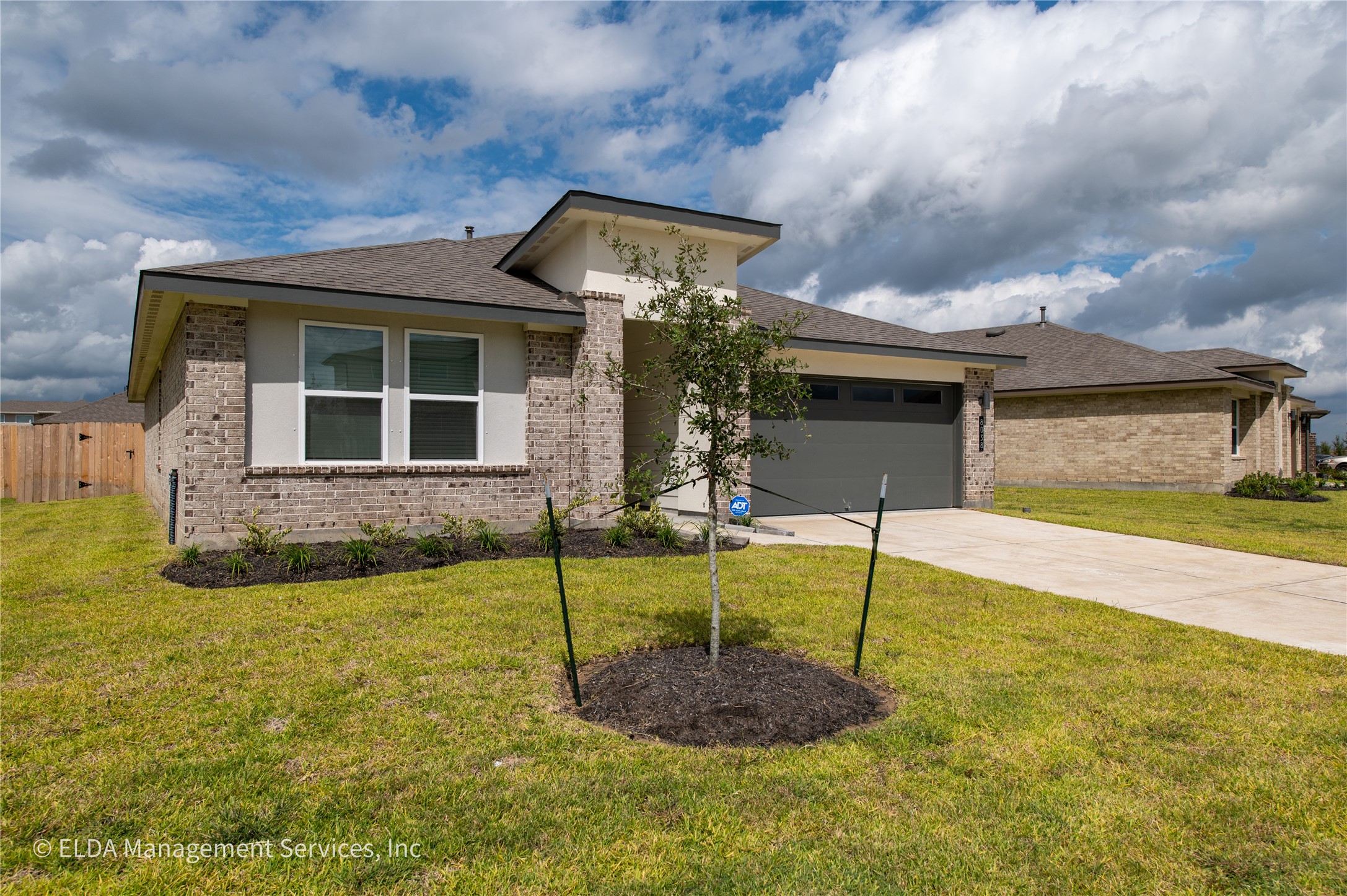 8038 Brahman Lane Property Photo 2