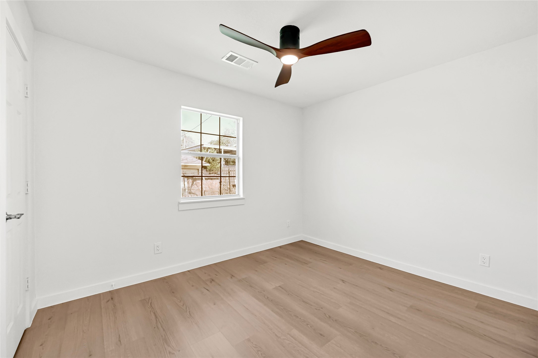 5306 Mackinaw Street Property Photo 15