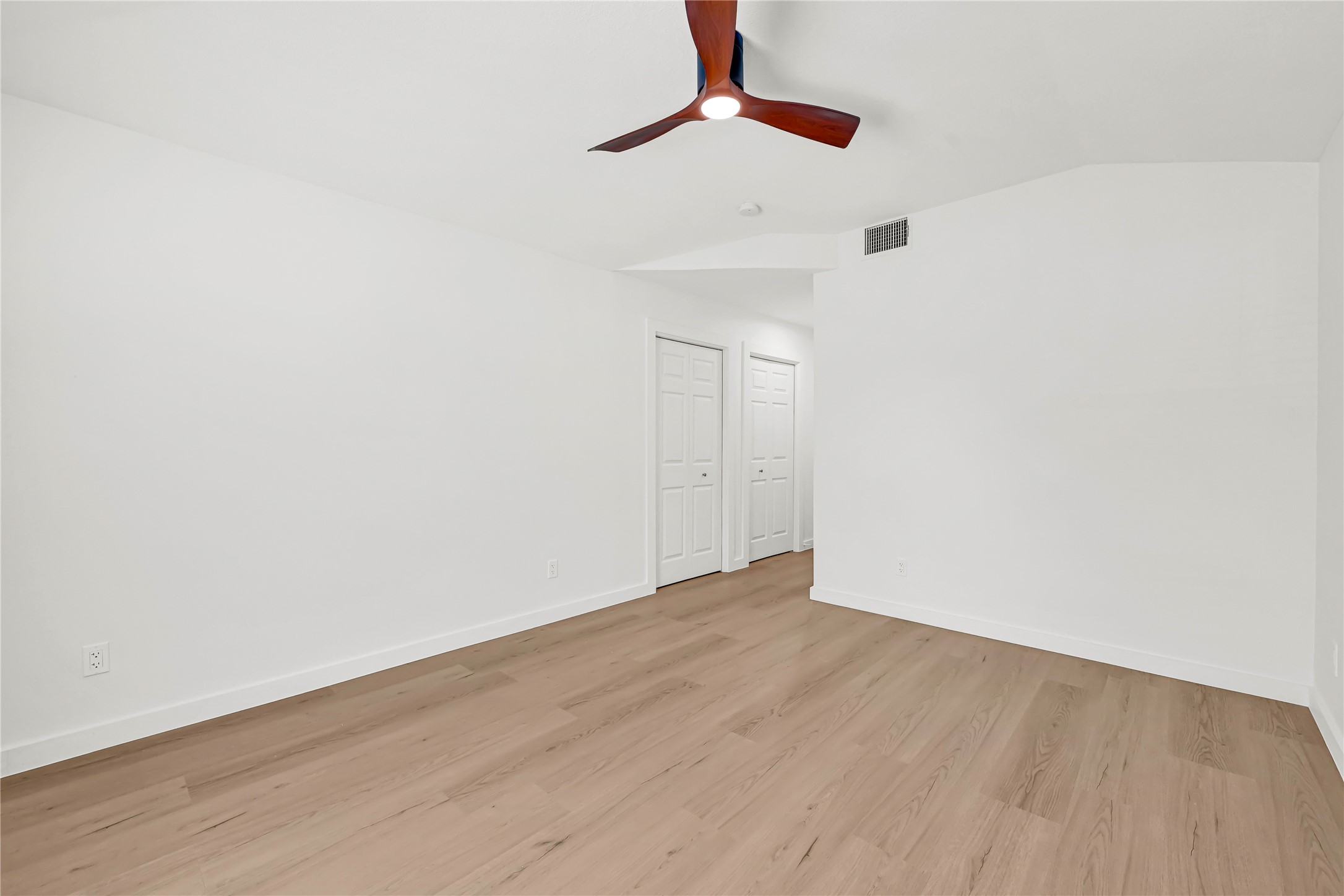 5306 Mackinaw Street Property Photo 18