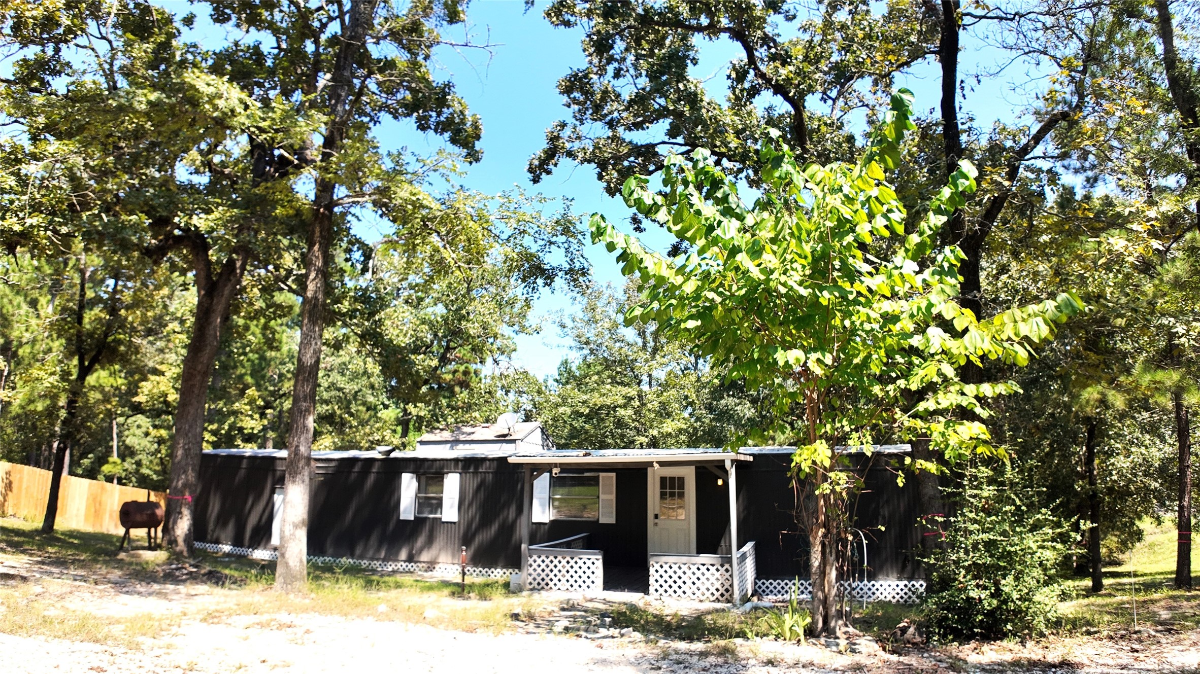 251 Oakdale Drive Property Photo 1