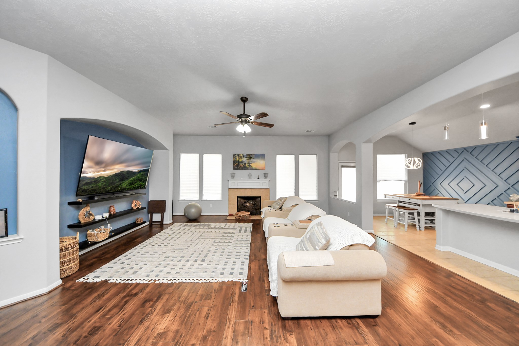 13806 Brighton Park Drive Property Photo 5