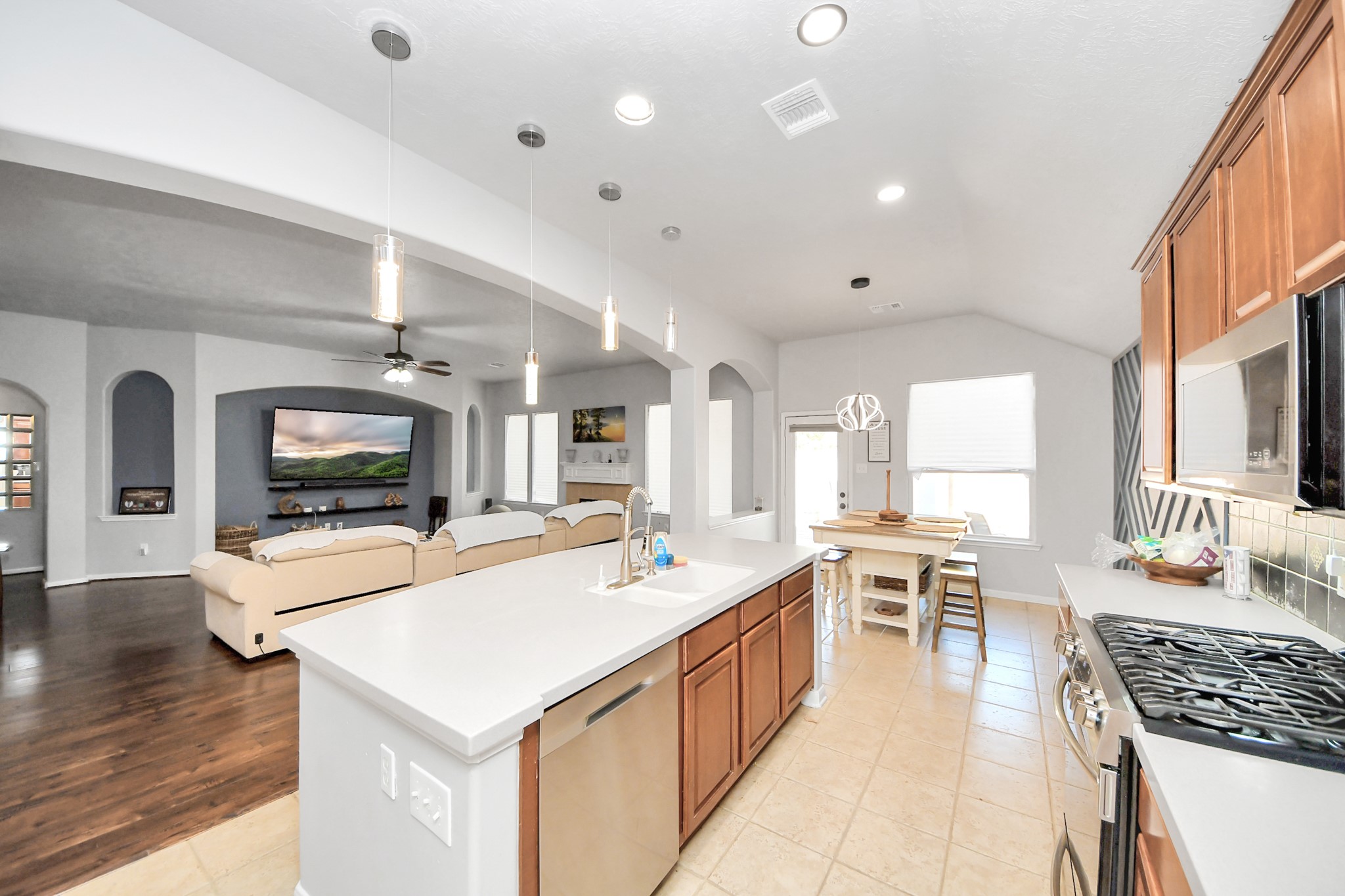 13806 Brighton Park Drive Property Photo 16