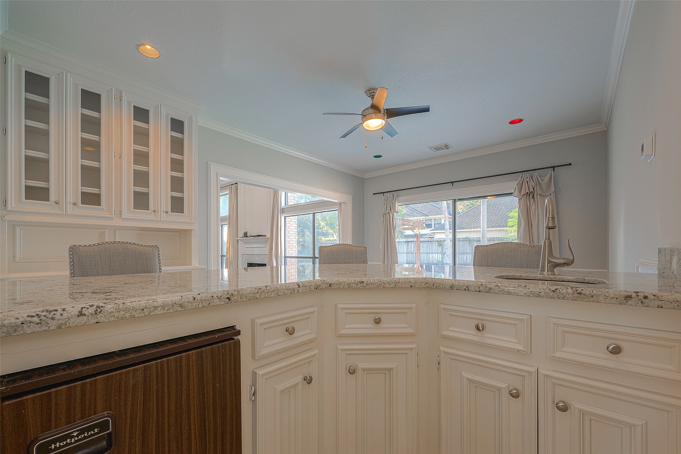 15714 Sylvan Lake Drive Property Photo 12