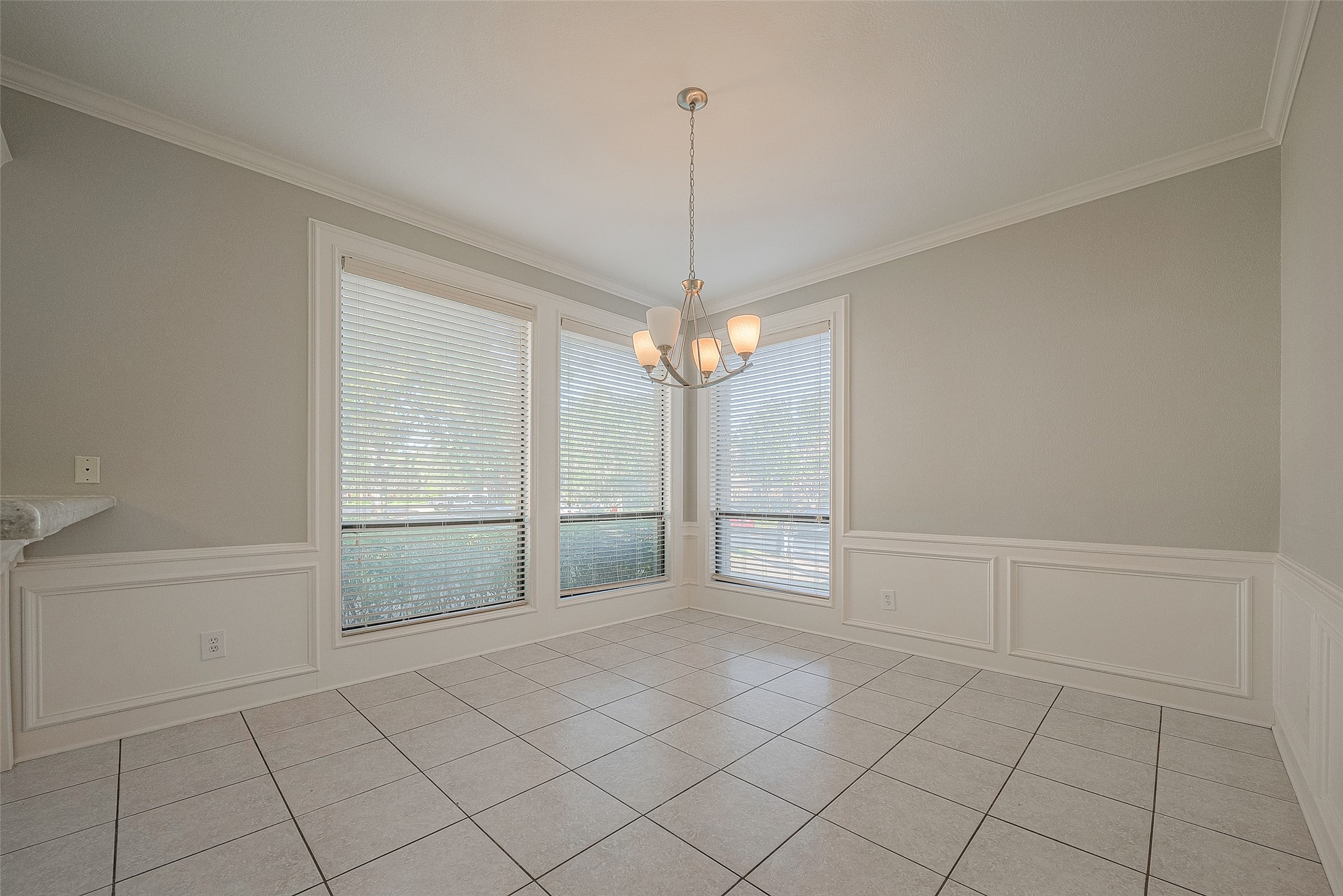 15714 Sylvan Lake Drive Property Photo 13