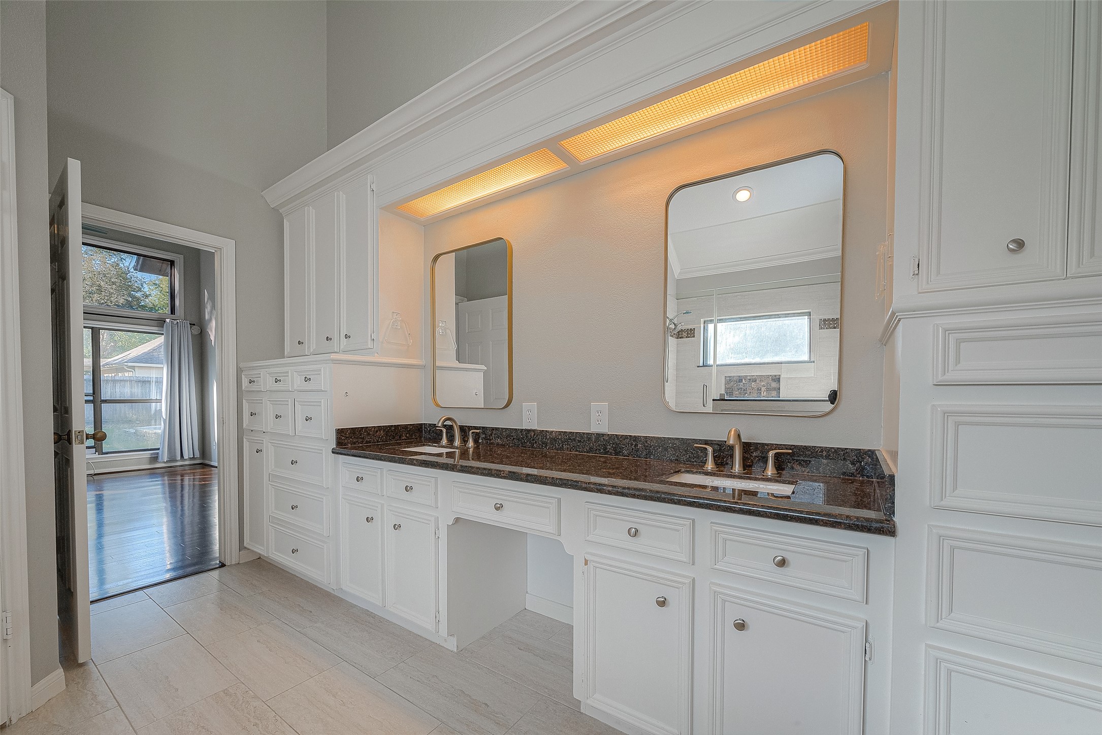 15714 Sylvan Lake Drive Property Photo 39