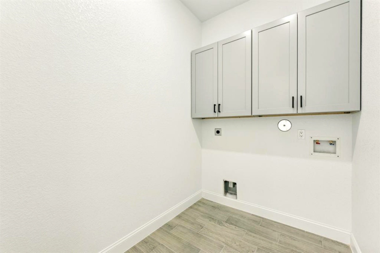 223 Road 5714 Property Photo 8