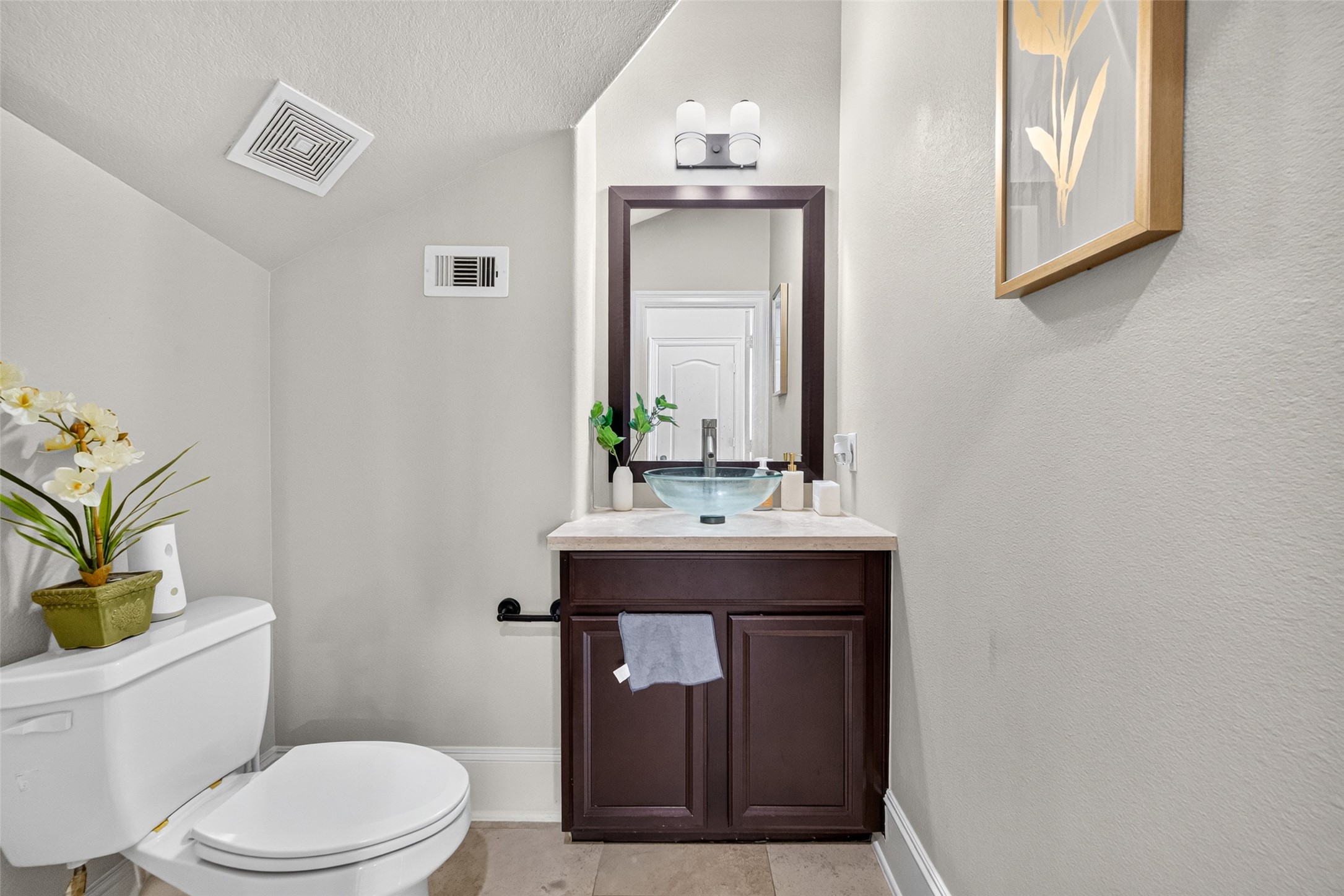 9439 Emerald Lakes Drive Property Photo 10