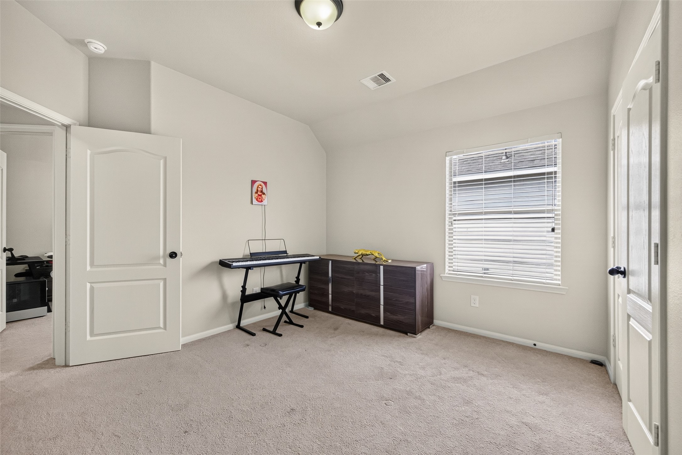 9439 Emerald Lakes Drive Property Photo 17