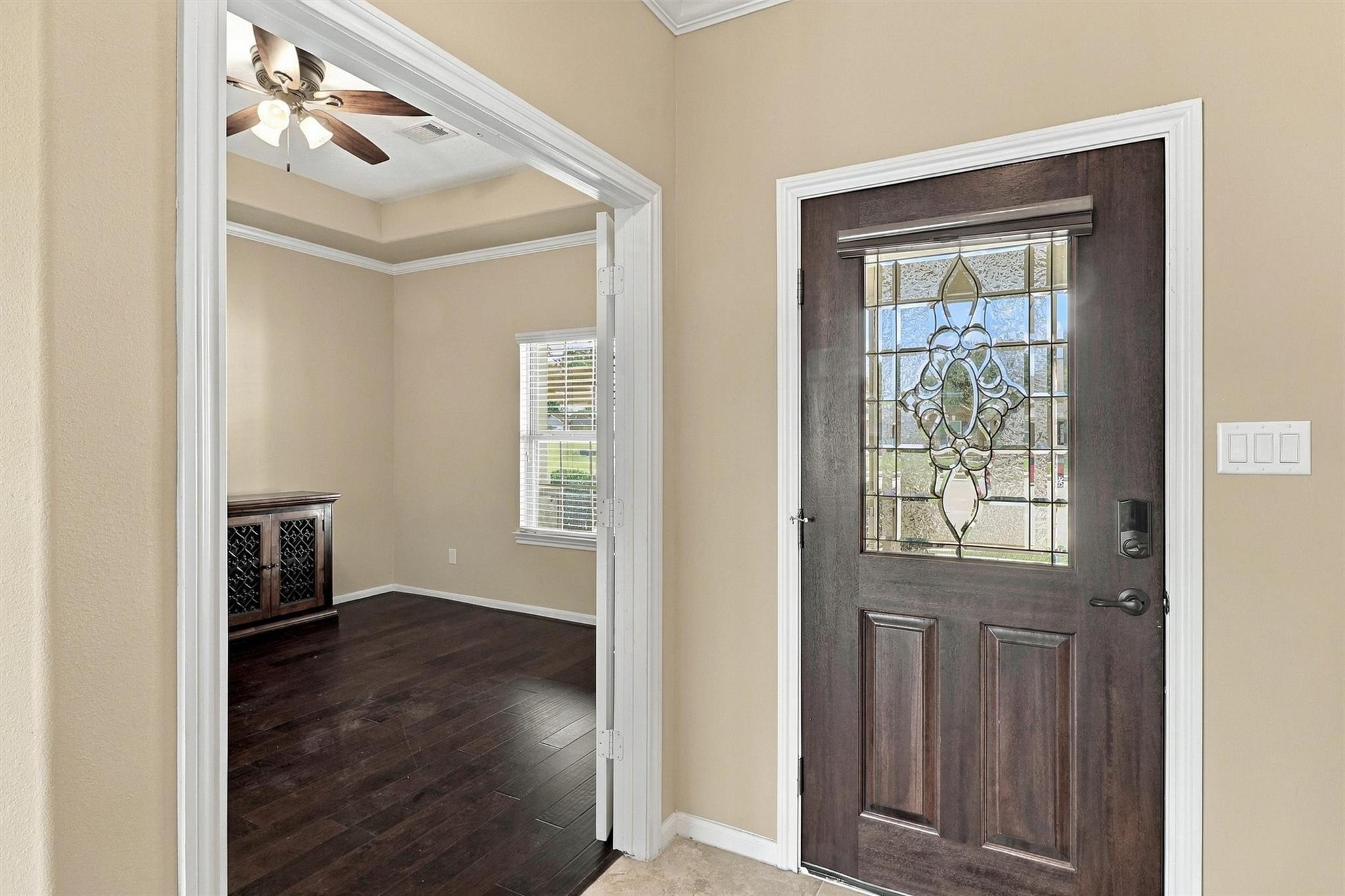 710 Buttercup Court Property Photo 7