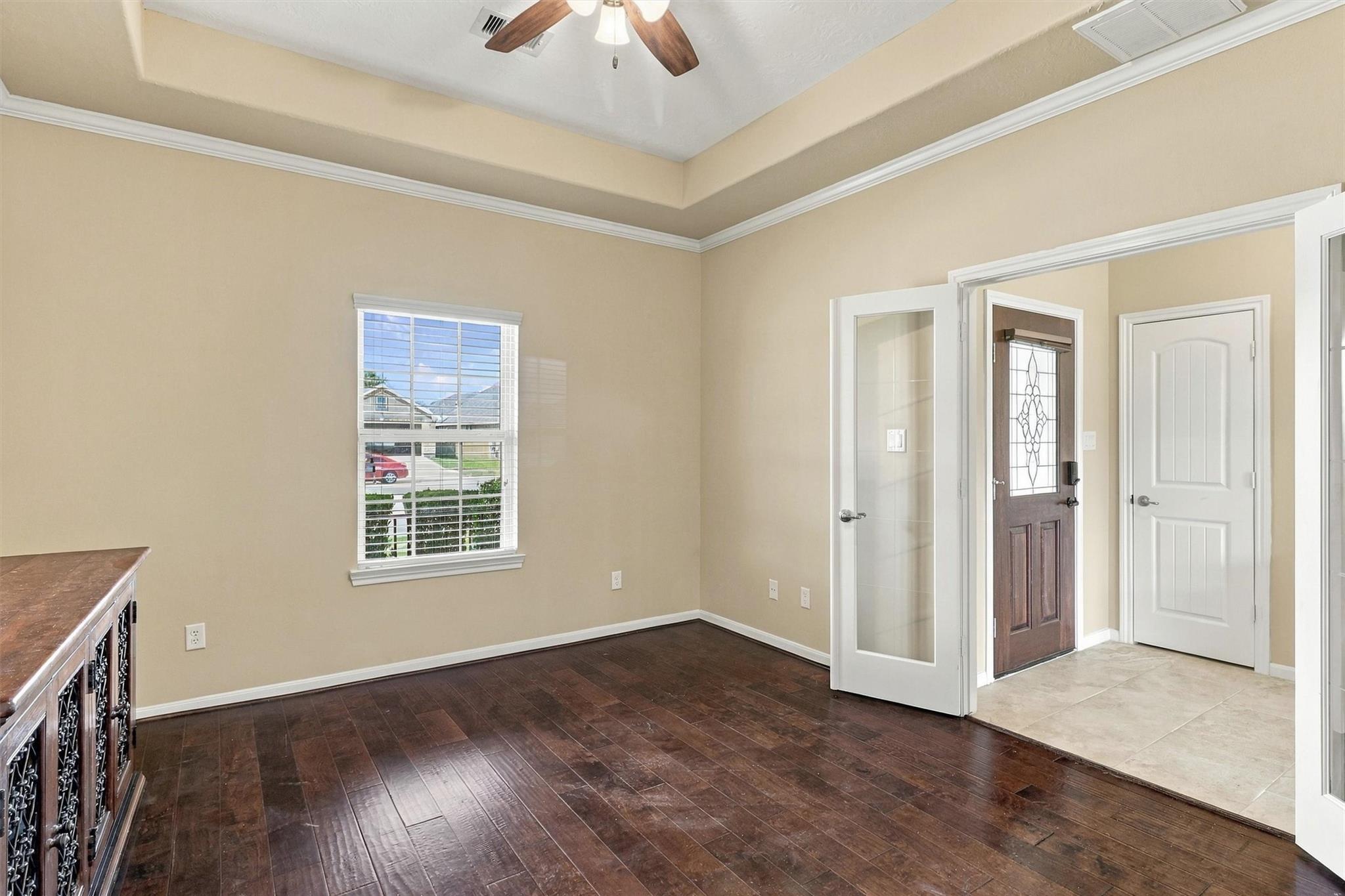 710 Buttercup Court Property Photo 10