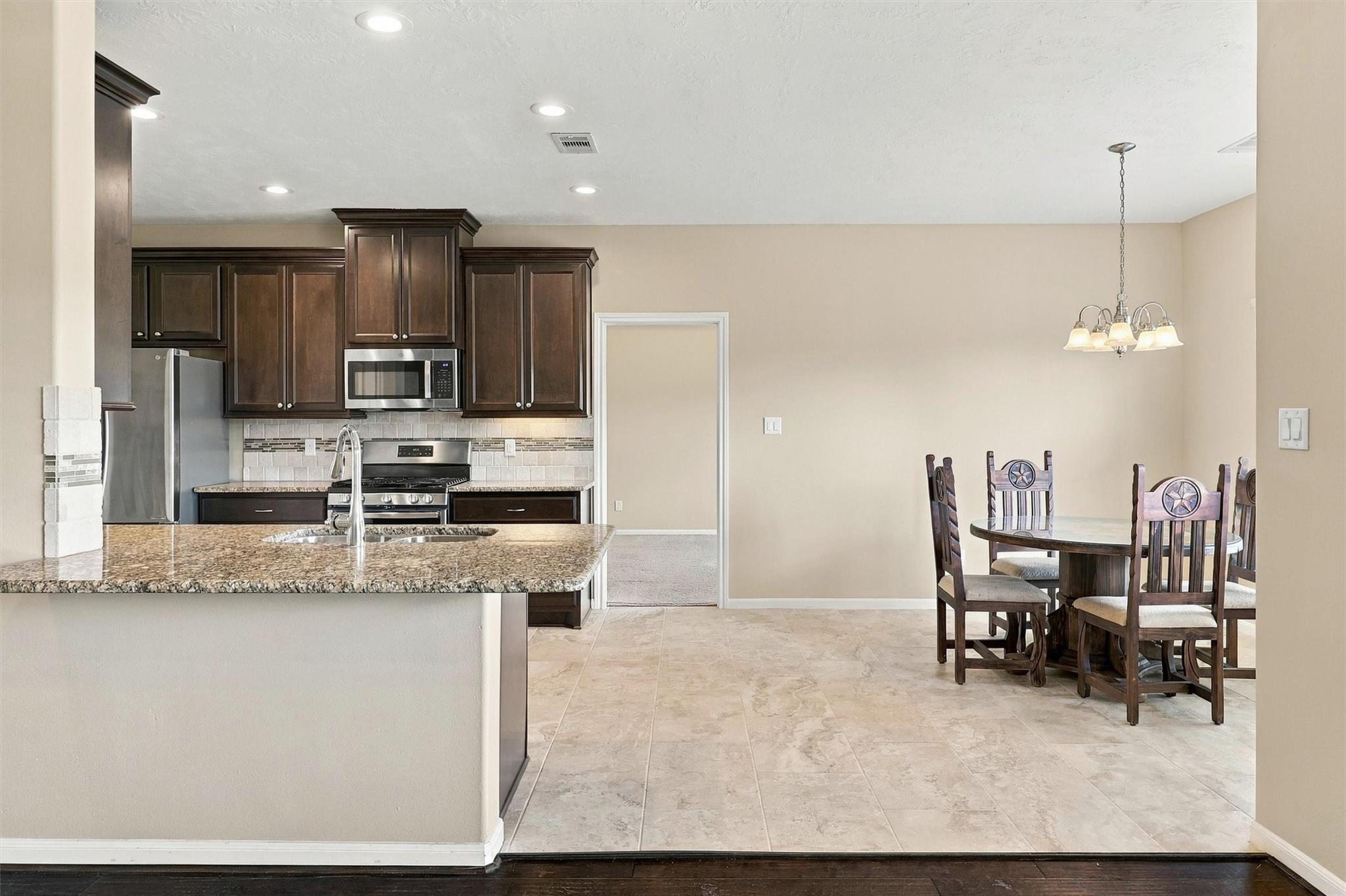 710 Buttercup Court Property Photo 15