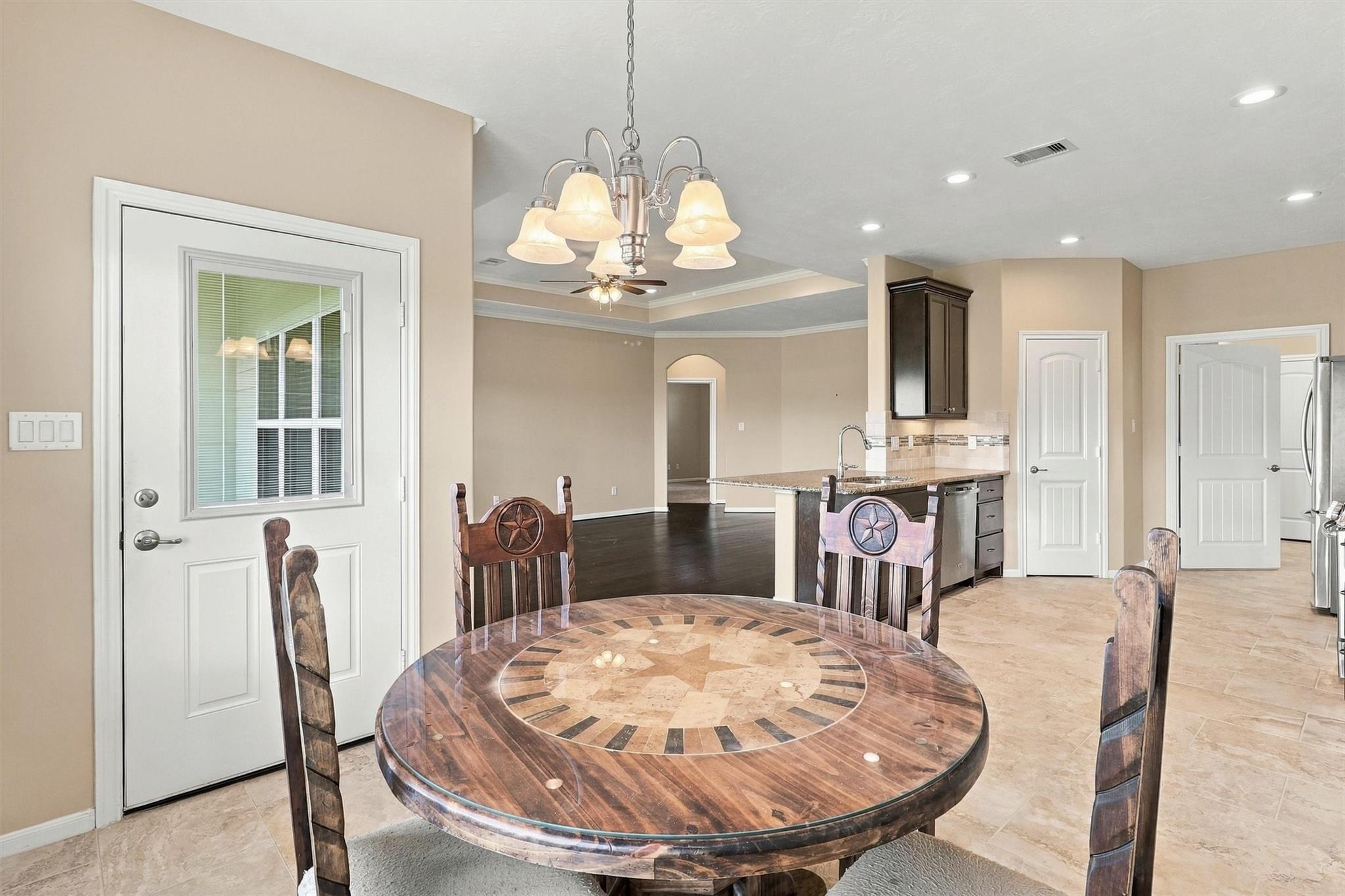 710 Buttercup Court Property Photo 17