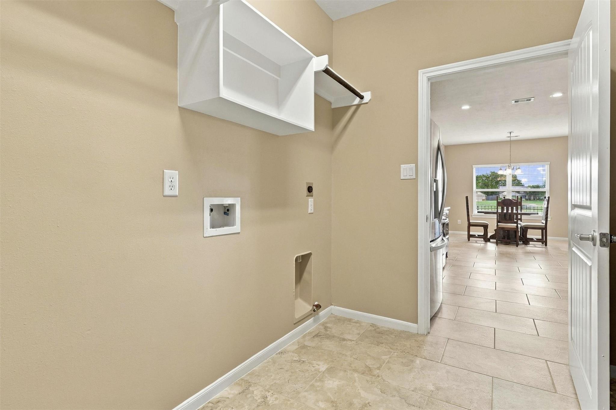 710 Buttercup Court Property Photo 24