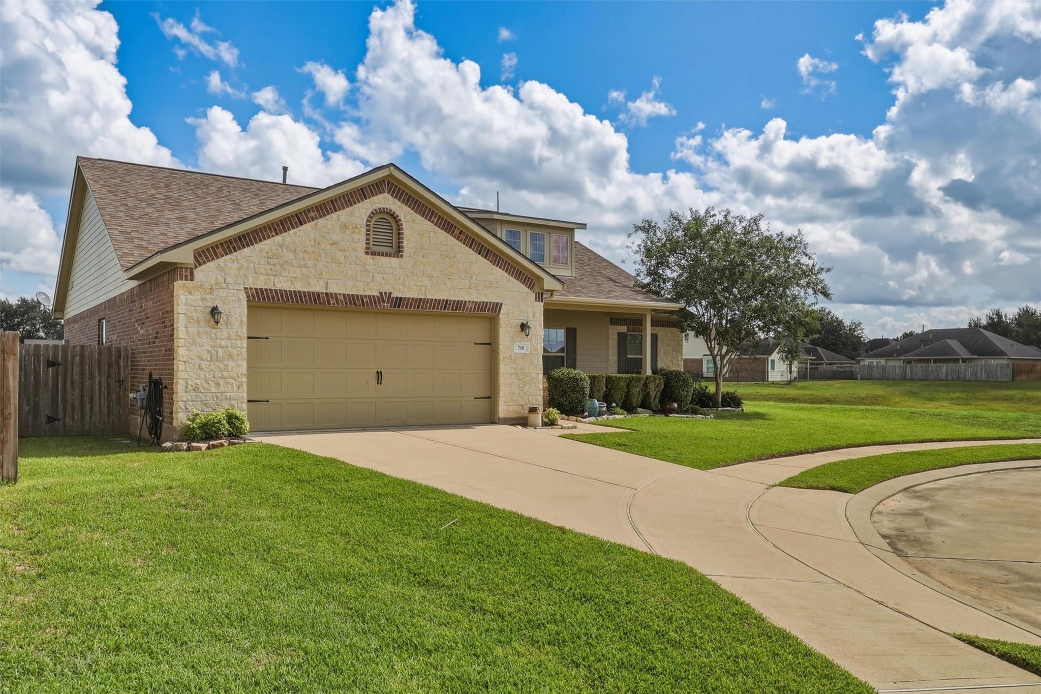710 Buttercup Court Property Photo 45