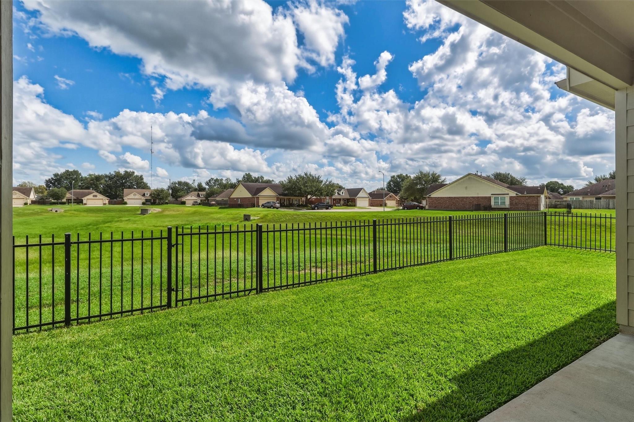 710 Buttercup Court Property Photo 47