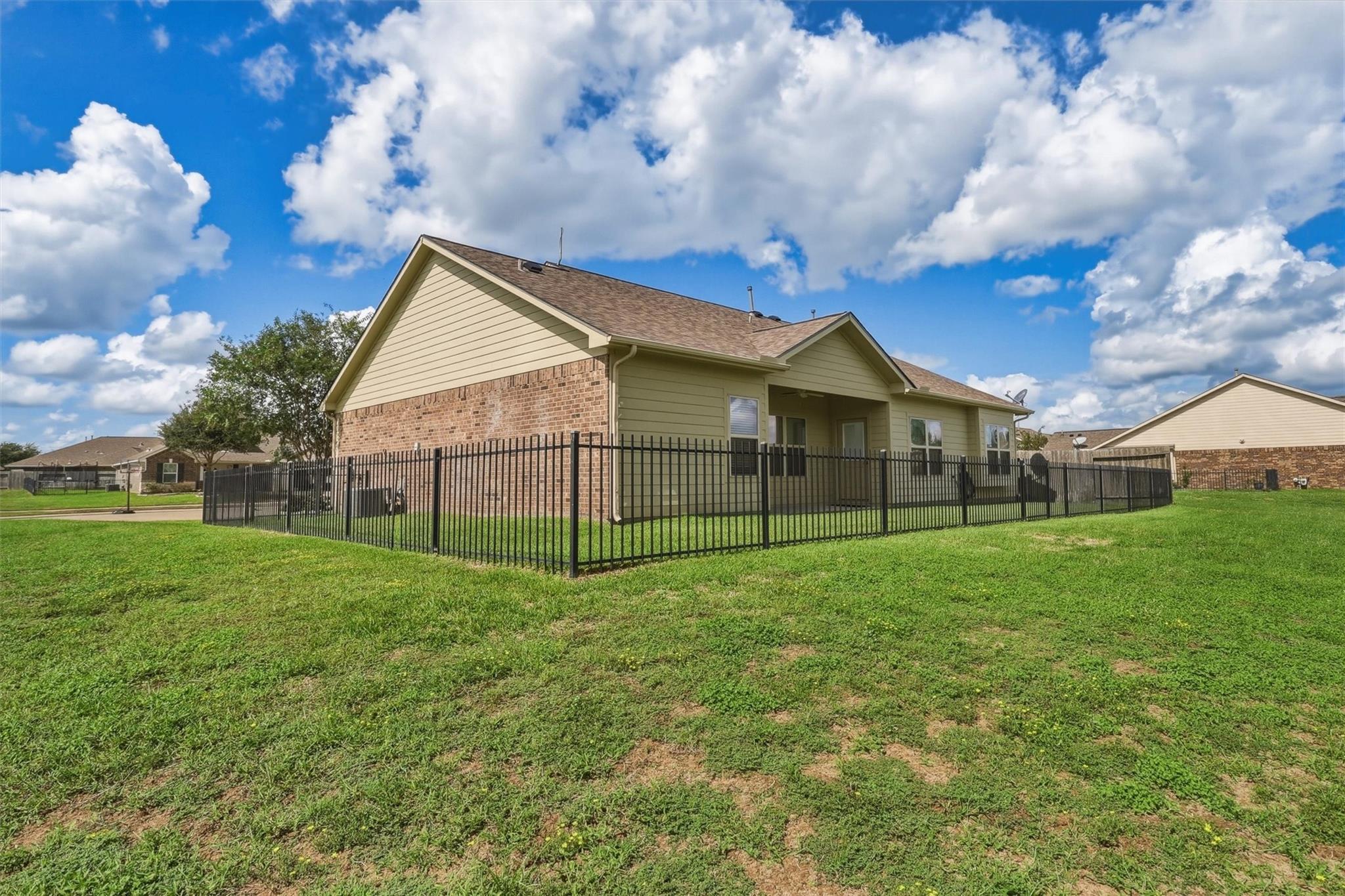 710 Buttercup Court Property Photo 49