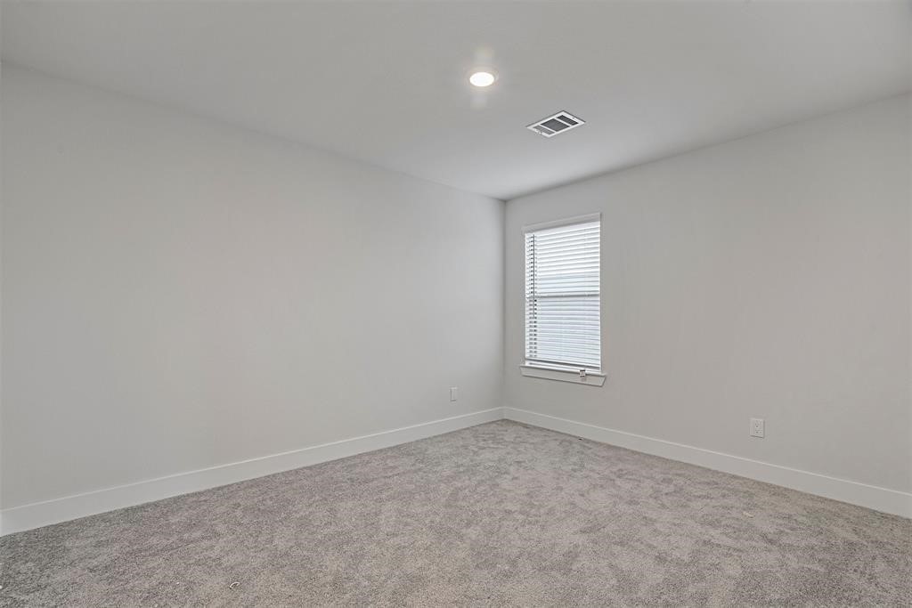 10638 Whitejacket Property Photo 2