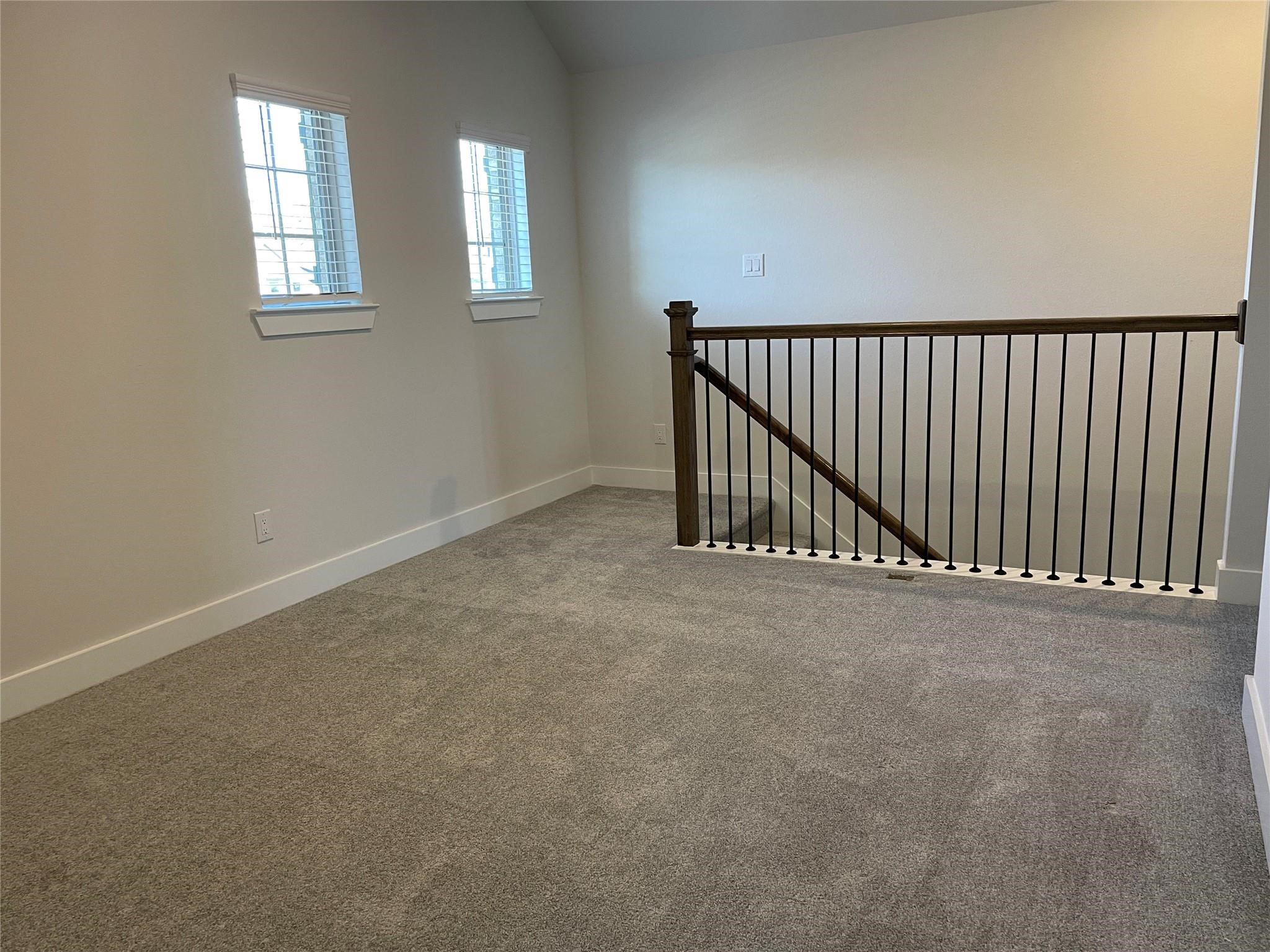10638 Whitejacket Property Photo 5