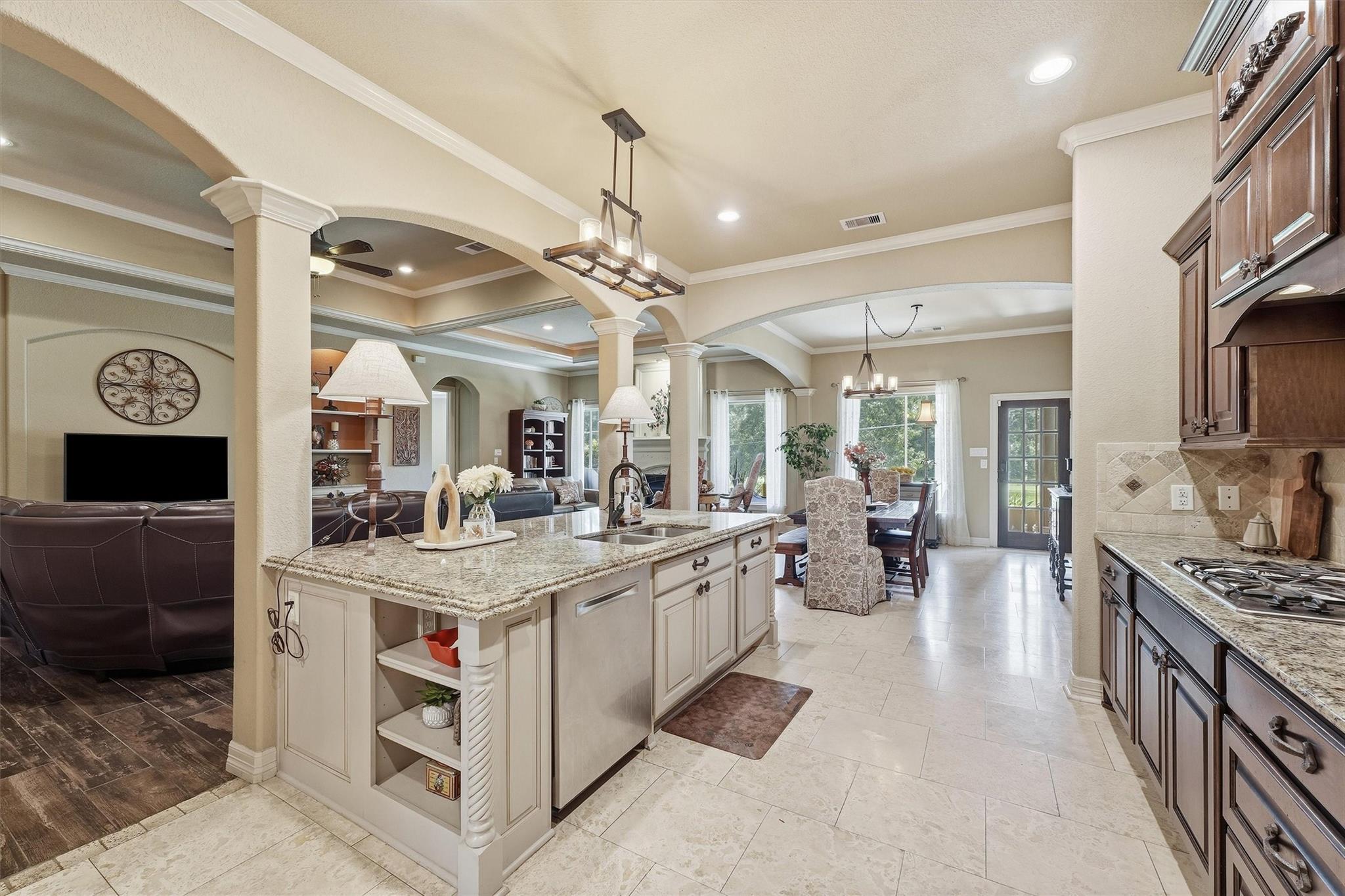 20811 Atascocita Shores Drive Property Photo 4