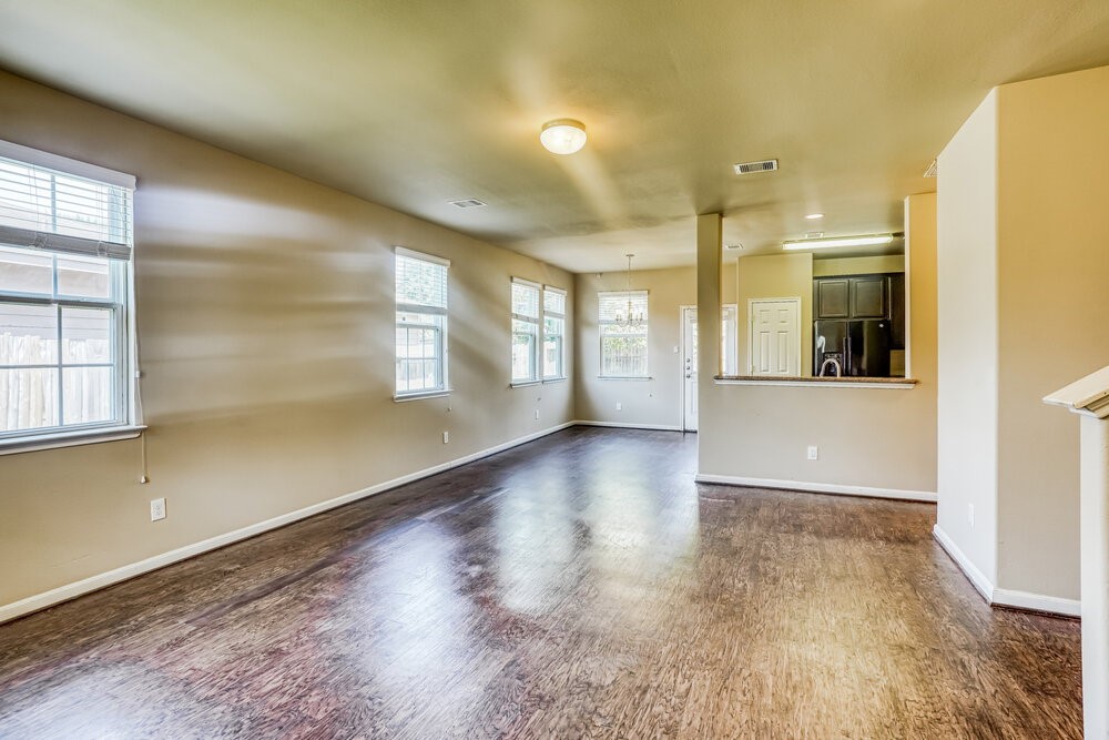 15002 Silhouette Ridge Drive Property Photo 5