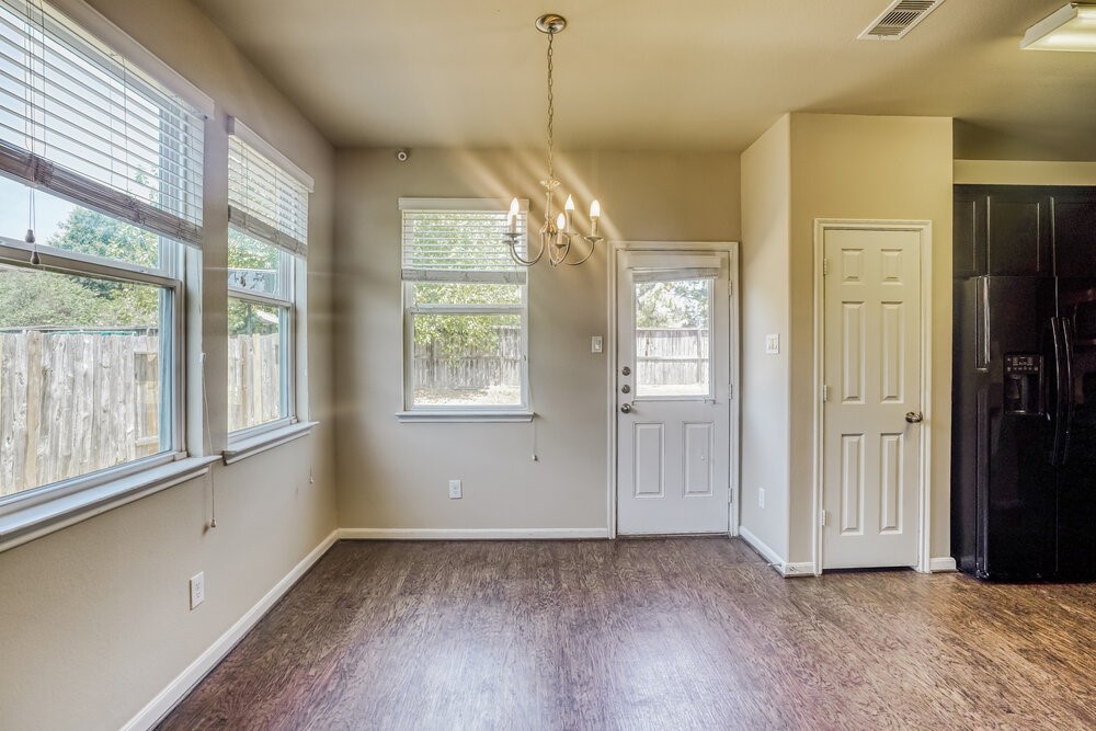 15002 Silhouette Ridge Drive Property Photo 7