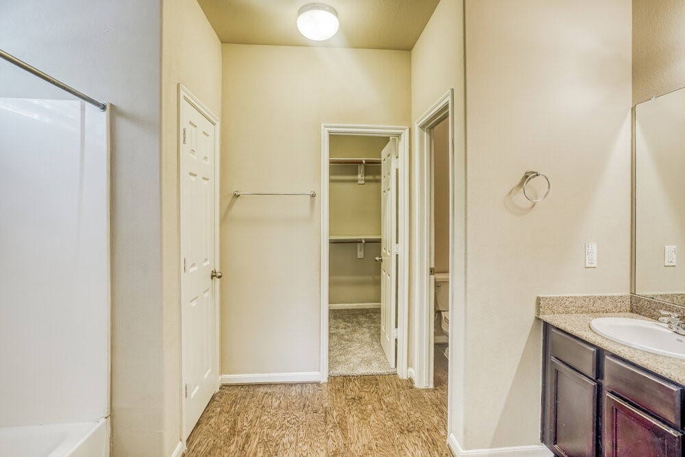 15002 Silhouette Ridge Drive Property Photo 11