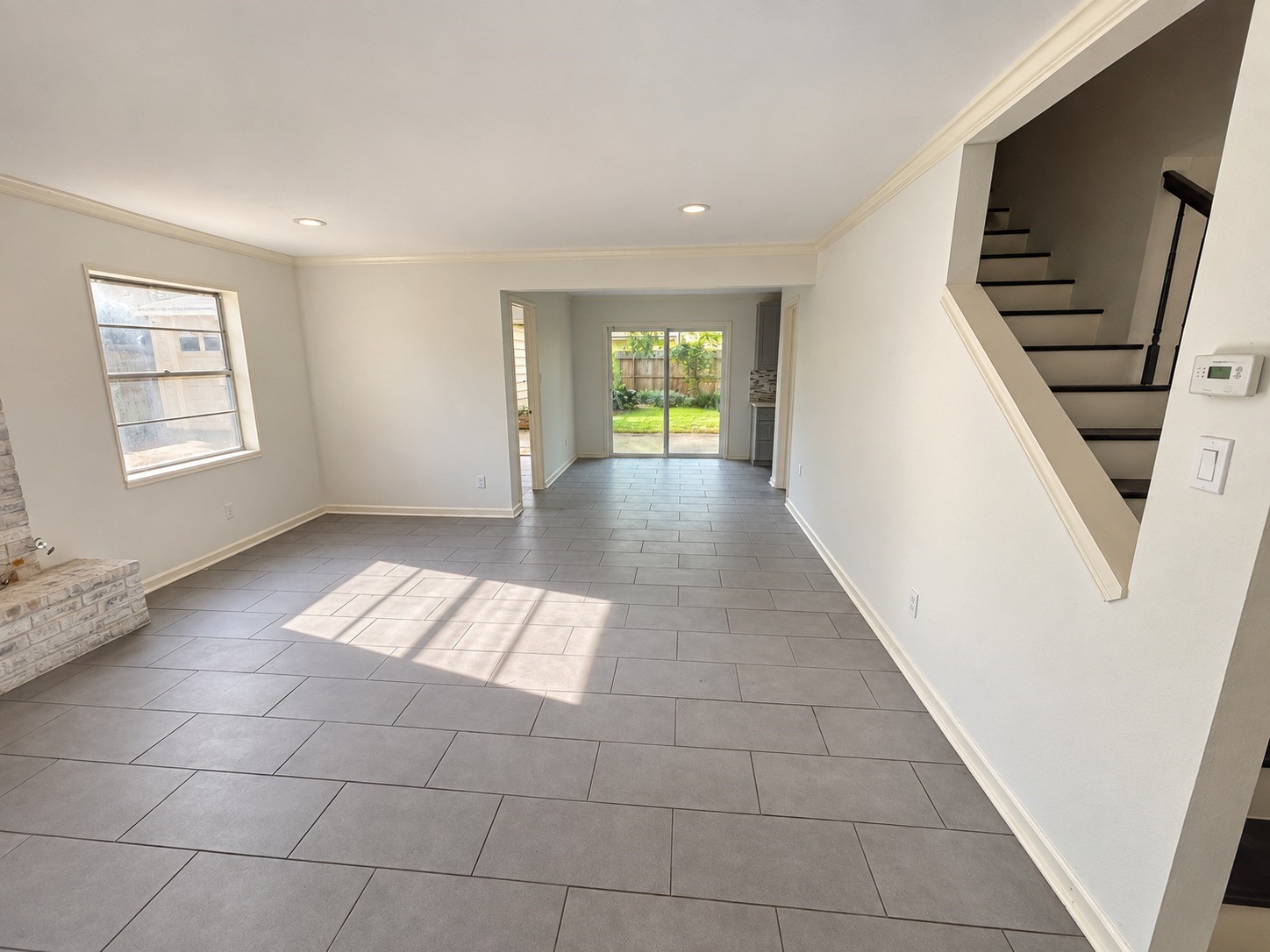 5330 Lawn Arbor Drive Property Photo 3