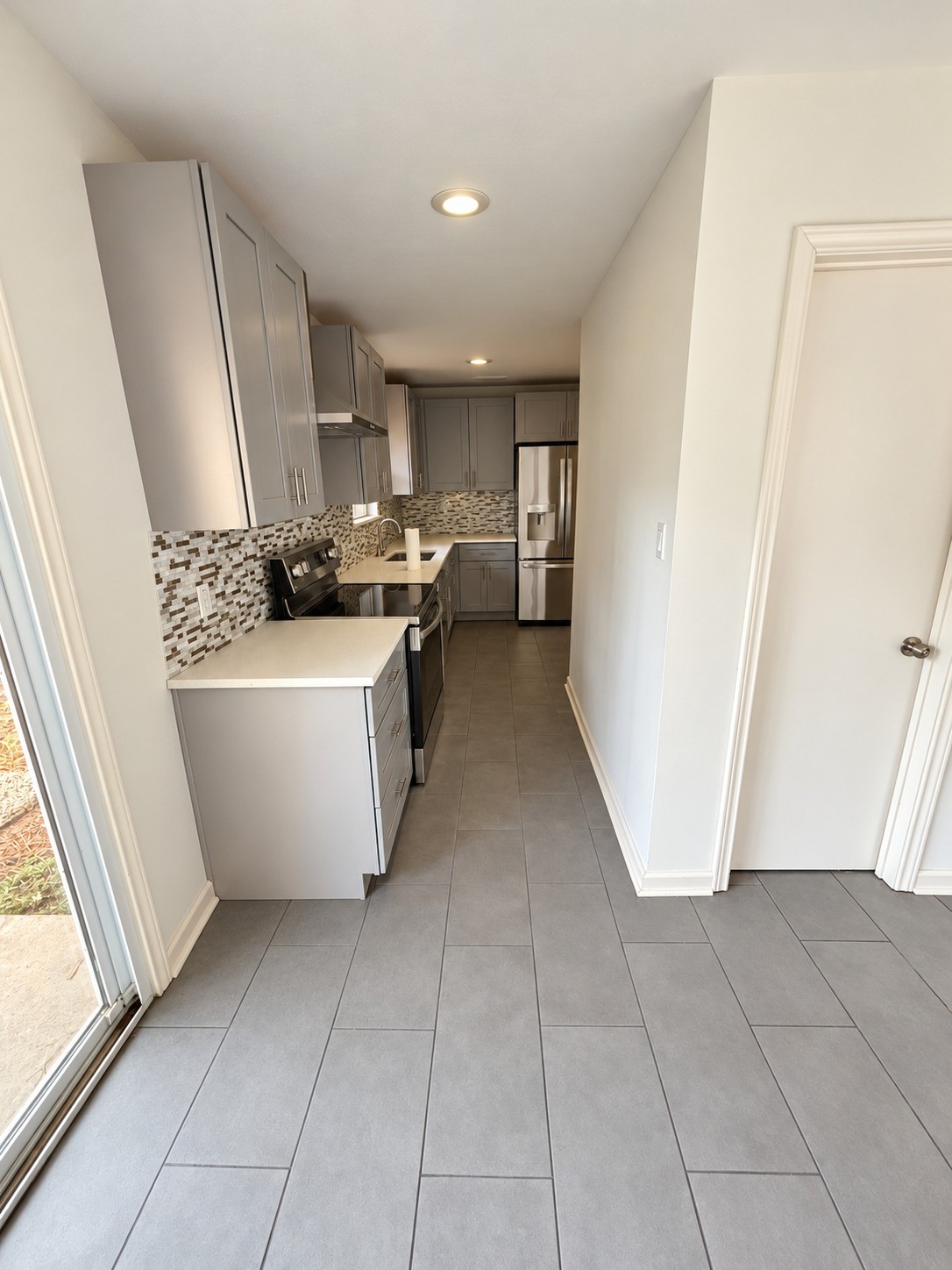 5330 Lawn Arbor Drive Property Photo 8