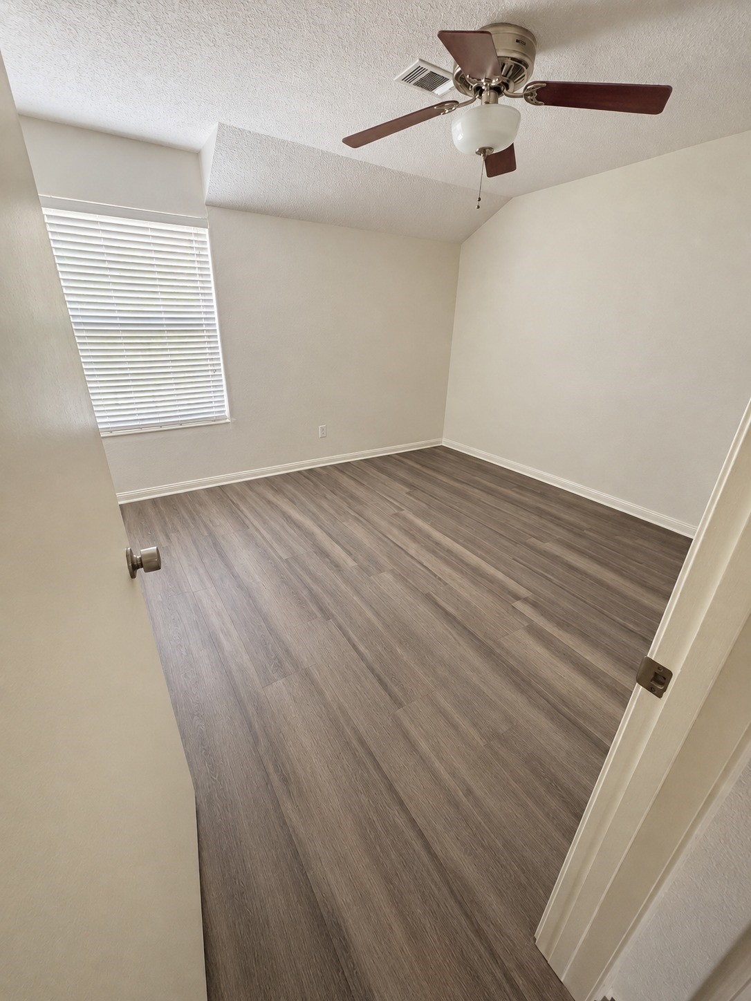 5330 Lawn Arbor Drive Property Photo 13