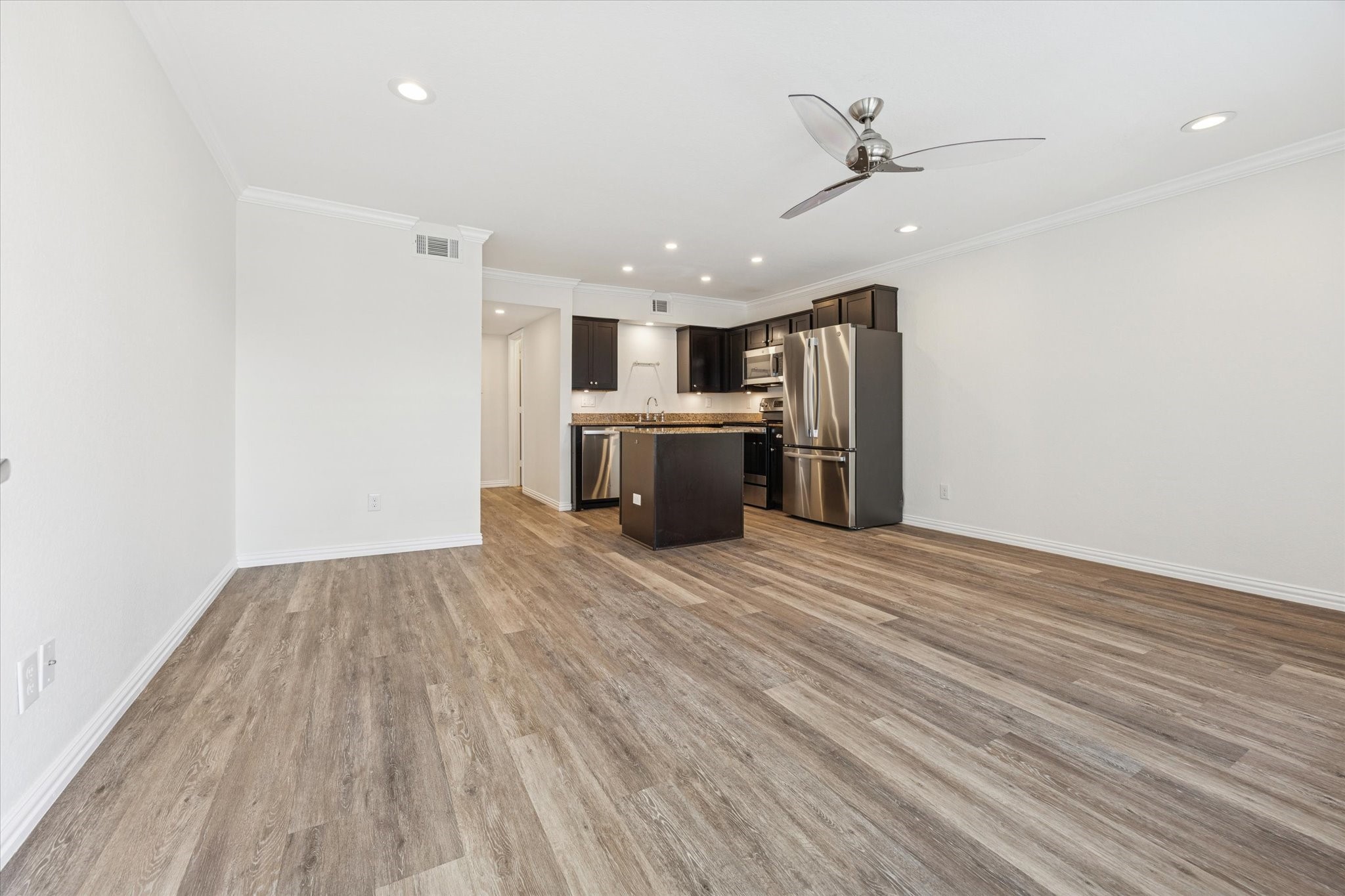 300 Pecore Street 17 Property Photo 1
