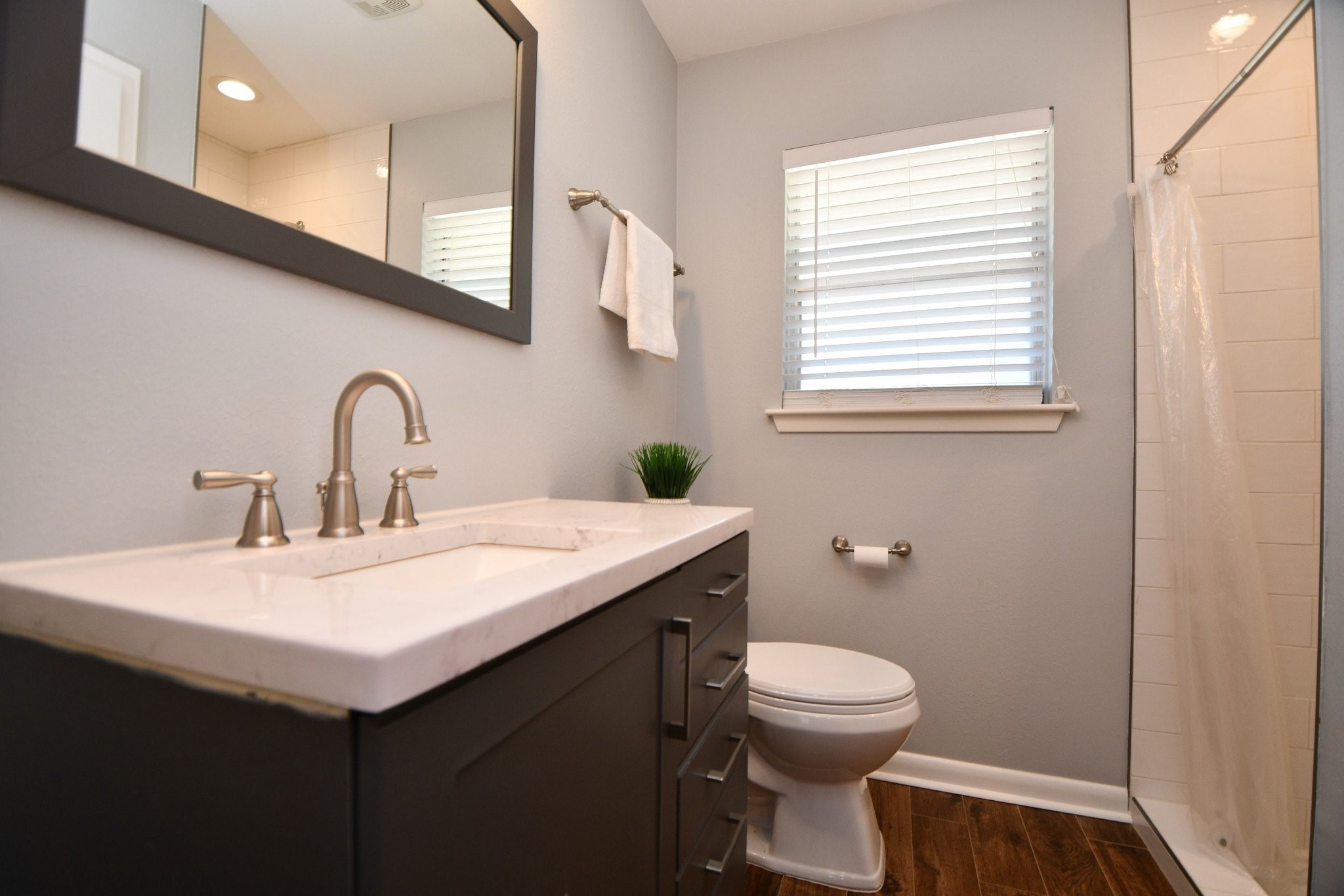 9006 Railton Street Property Photo 4