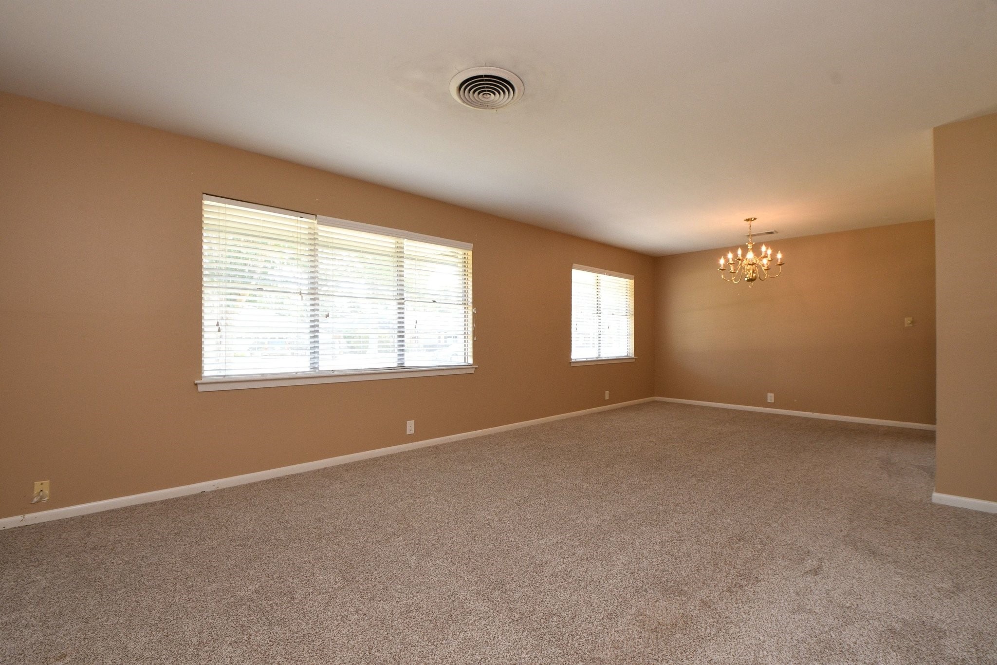 9006 Railton Street Property Photo 12