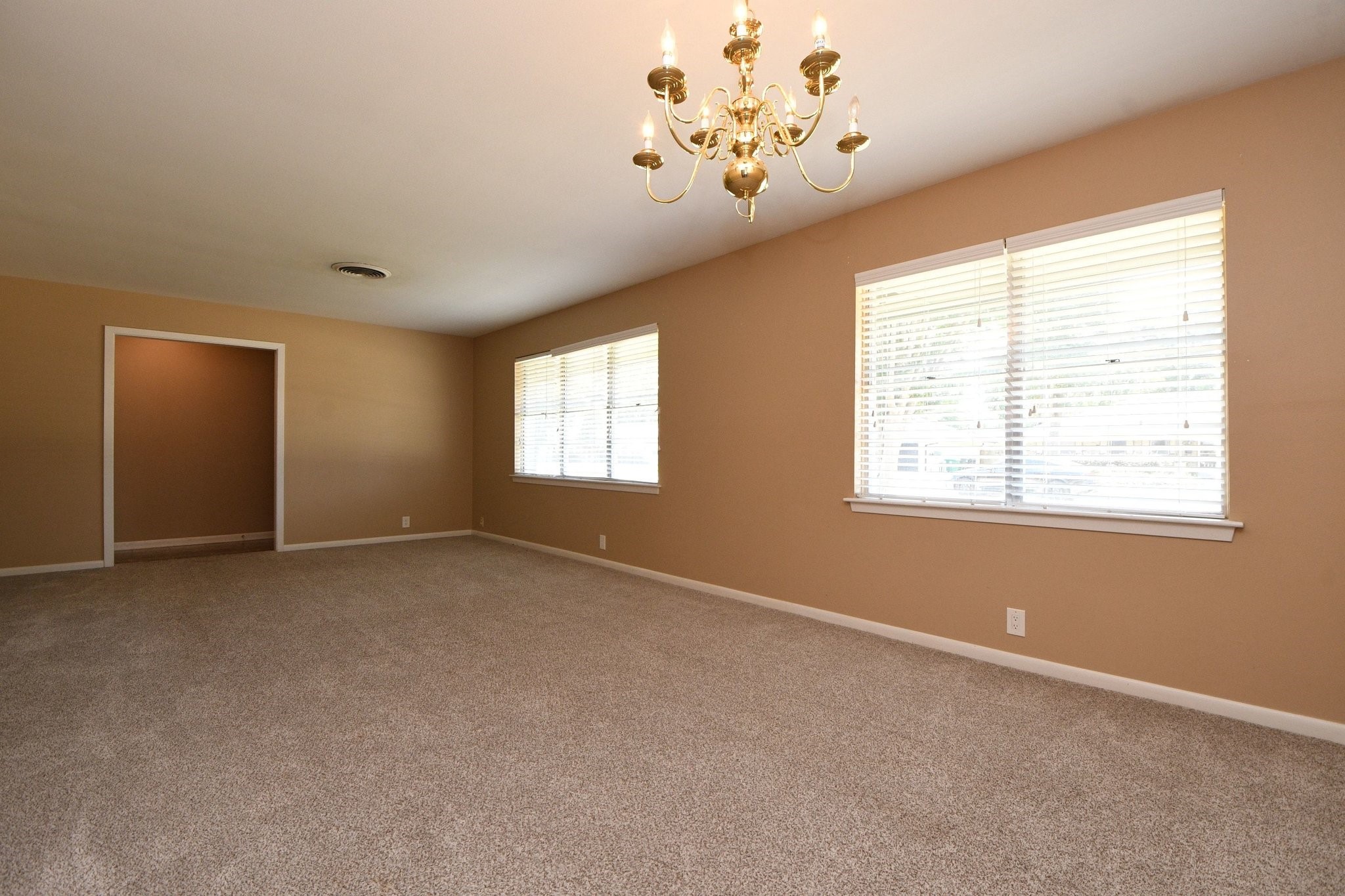 9006 Railton Street Property Photo 13